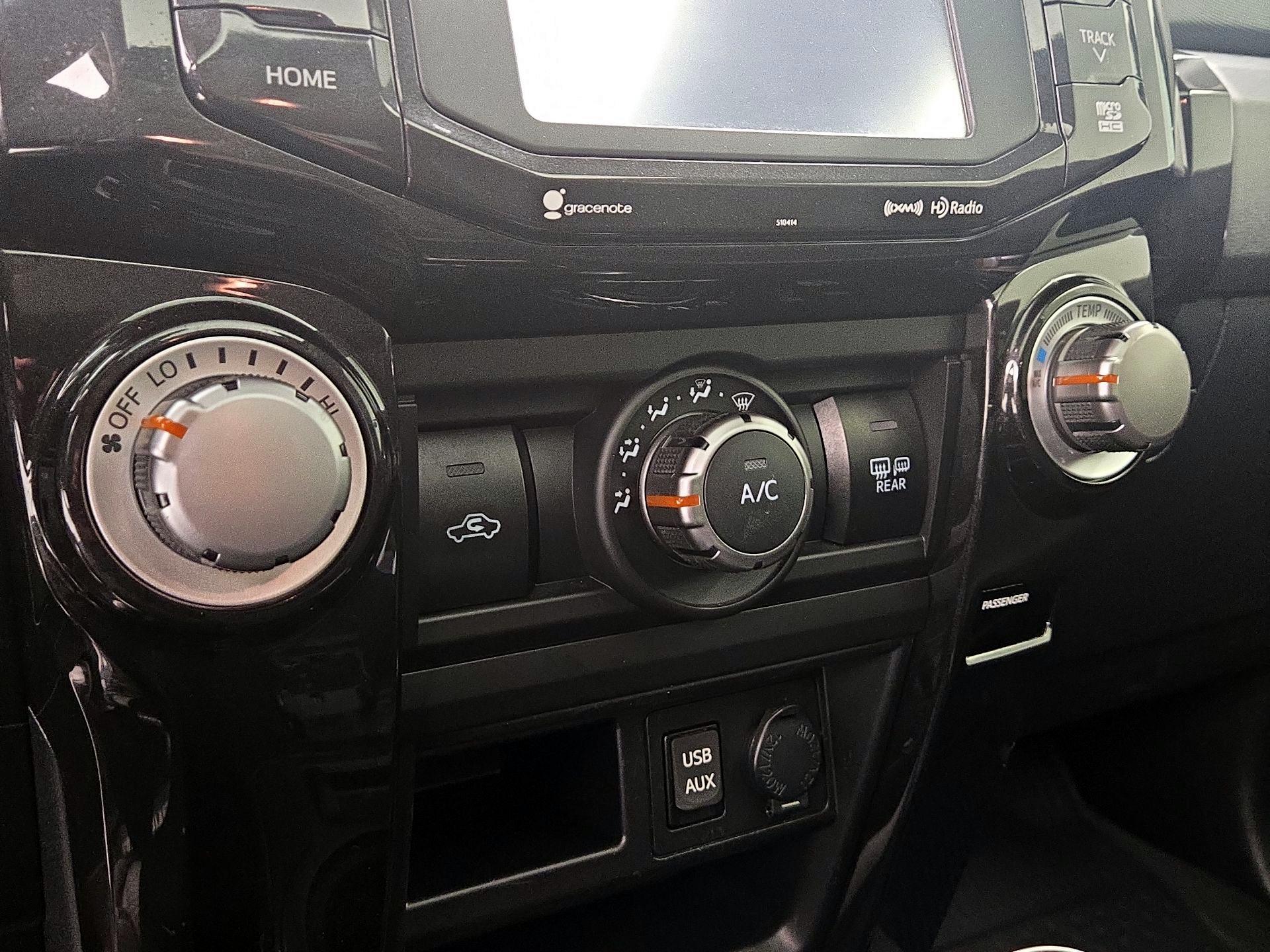 Thumbnail: 2018 Toyota 4Runner - 16