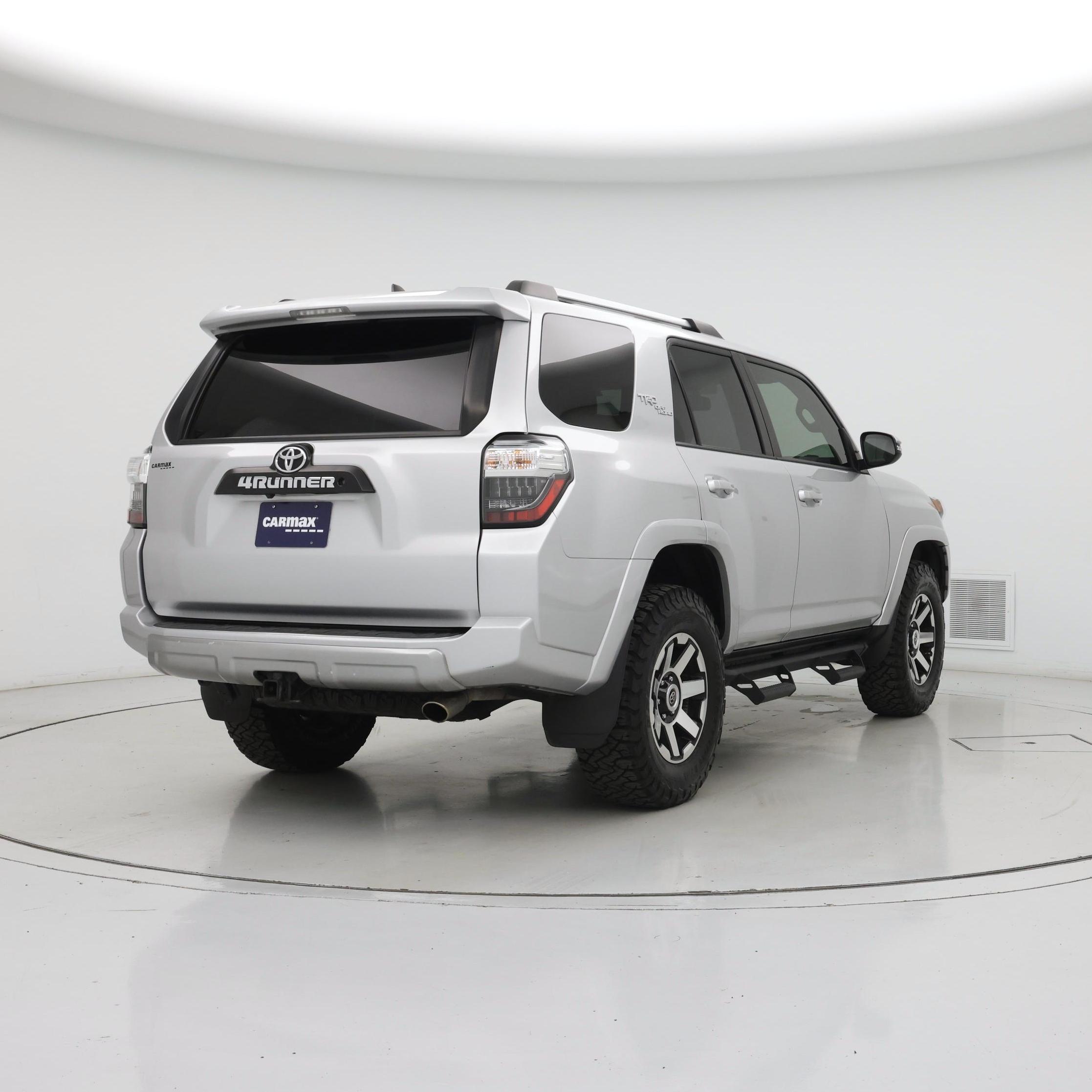 Thumbnail: 2018 Toyota 4Runner - 8