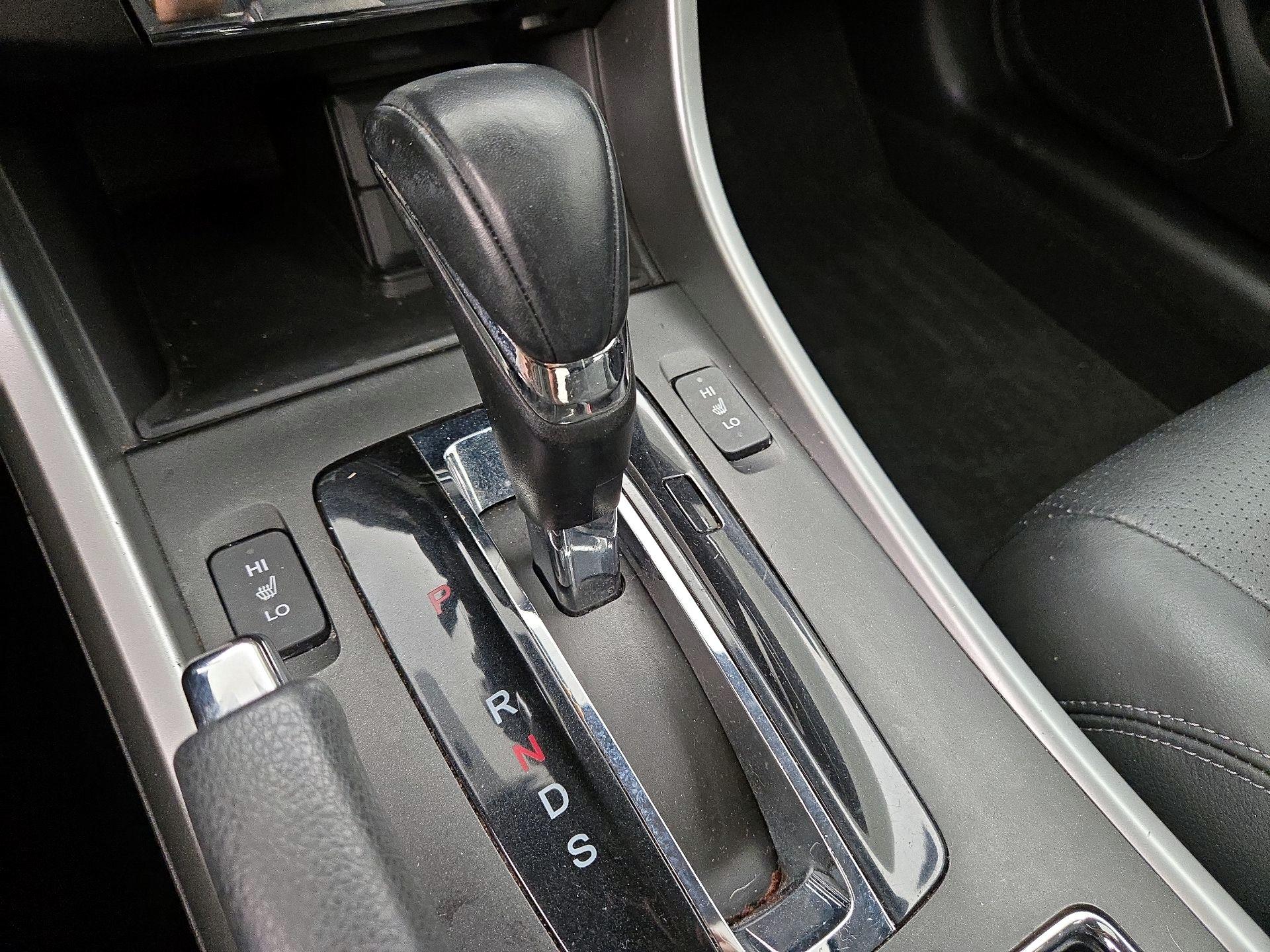 Thumbnail: 2015 Honda Accord - 17