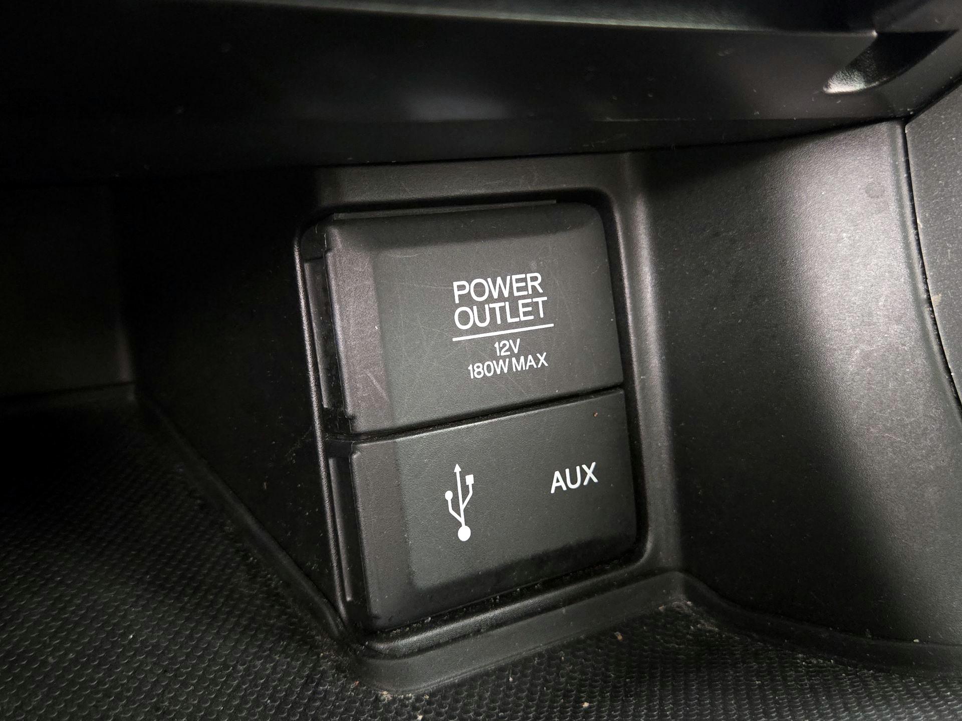 Thumbnail: 2015 Honda Accord - 18
