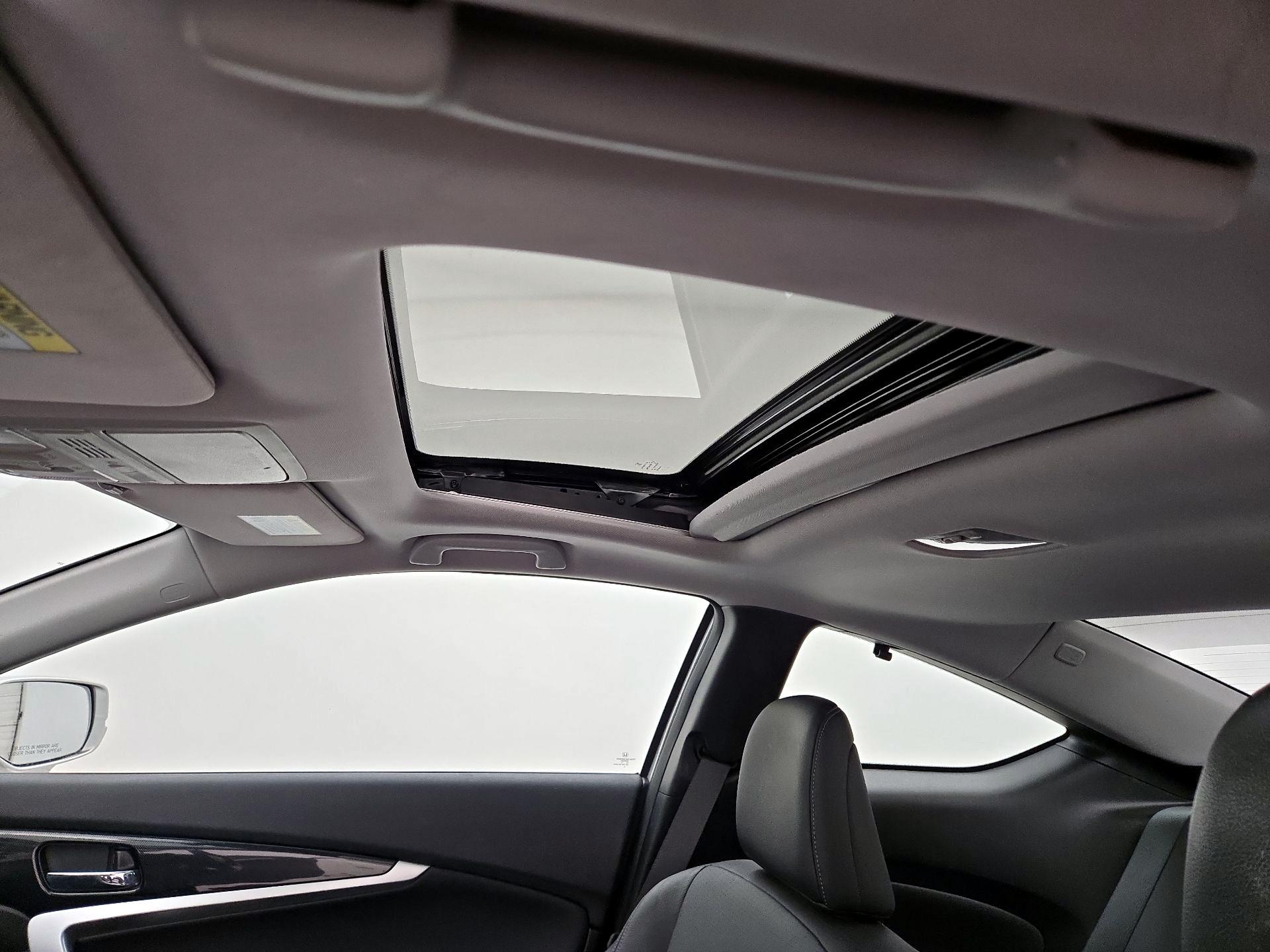 Thumbnail: 2015 Honda Accord - 19
