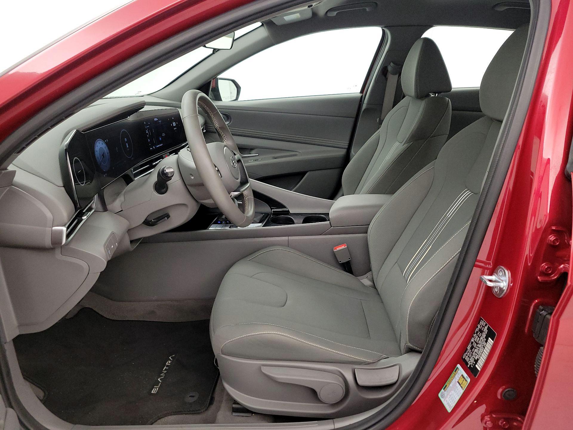 Thumbnail: 2023 Hyundai Elantra - 11