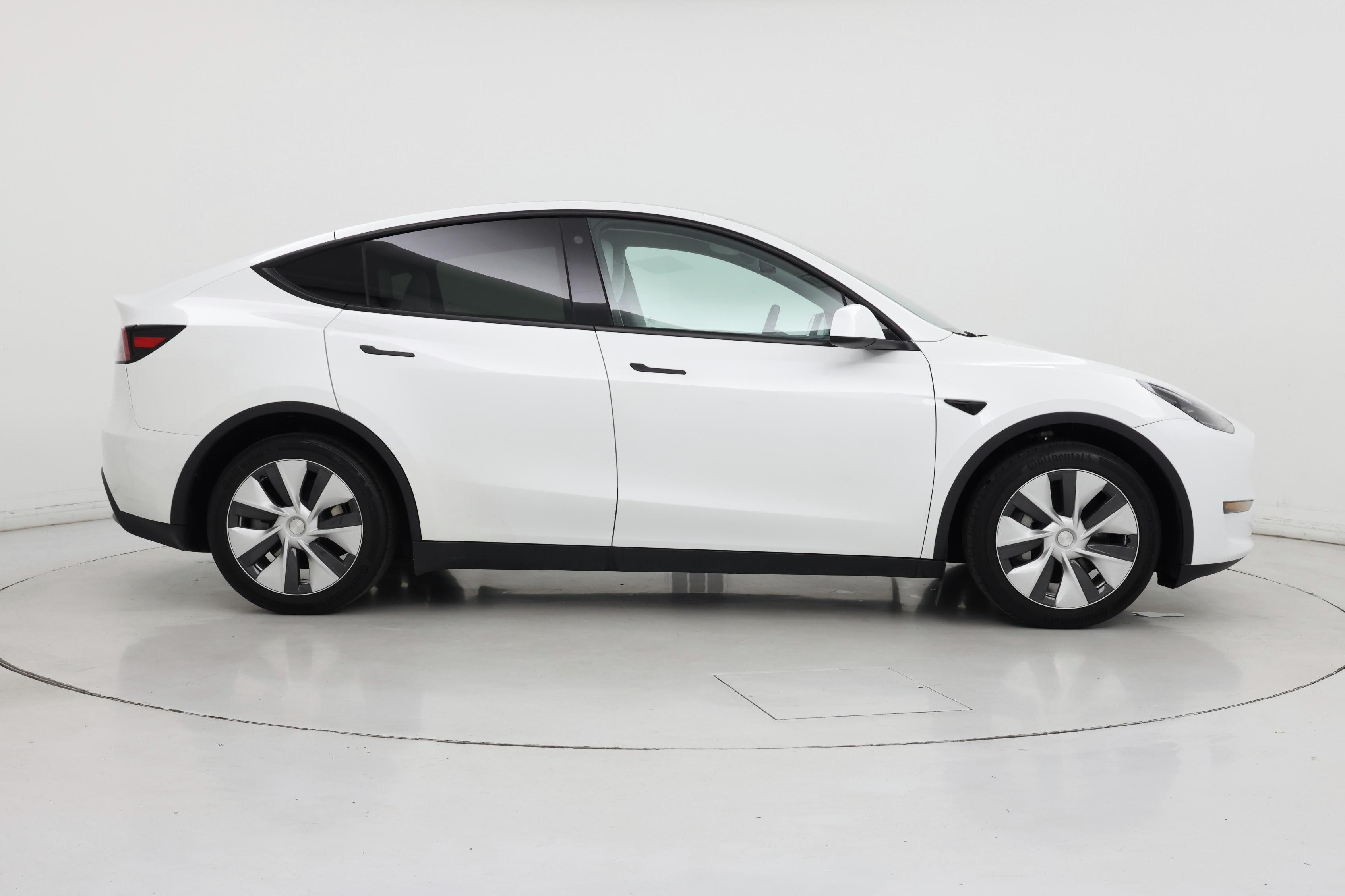 Thumbnail: 2023 Tesla Model Y - 7