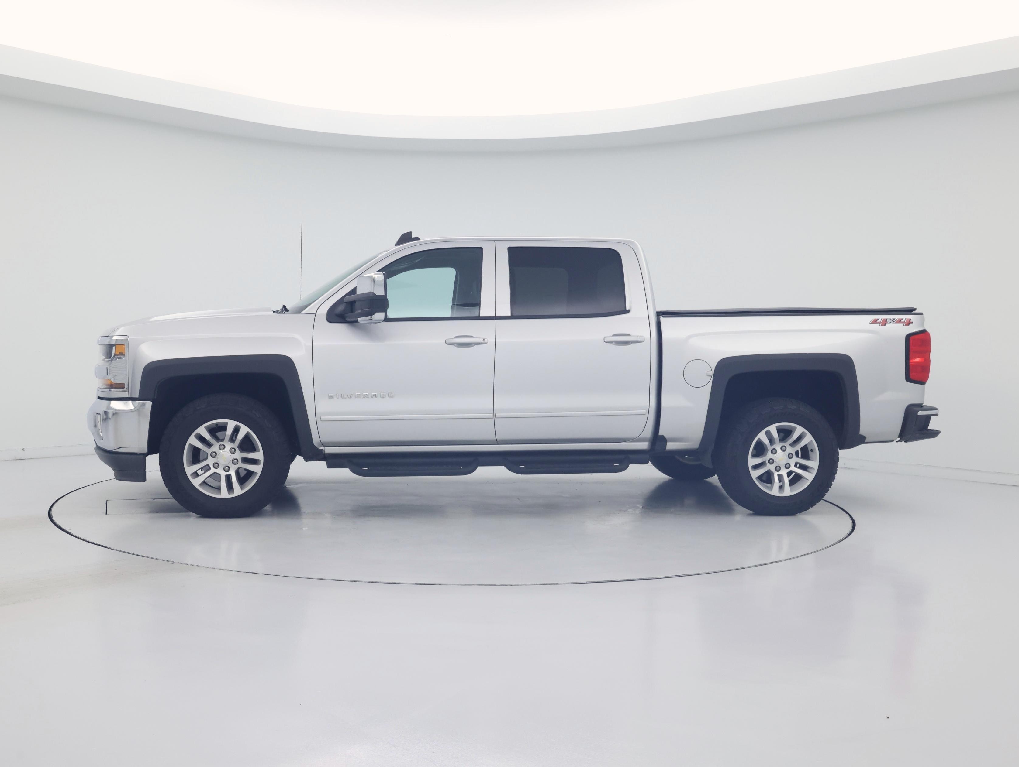Thumbnail: 2018 Chevrolet Silverado 1500 - 3