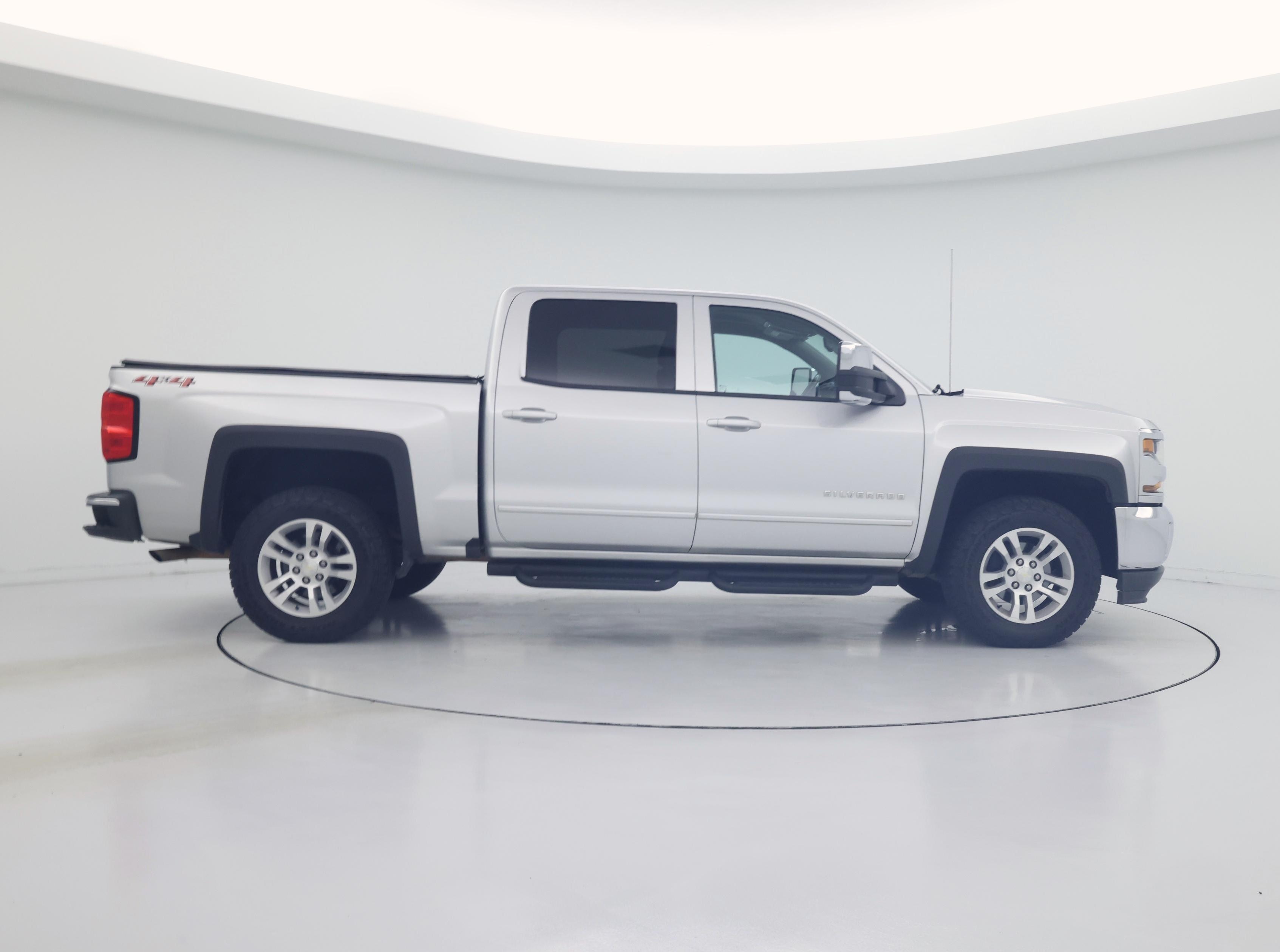 Thumbnail: 2018 Chevrolet Silverado 1500 - 7