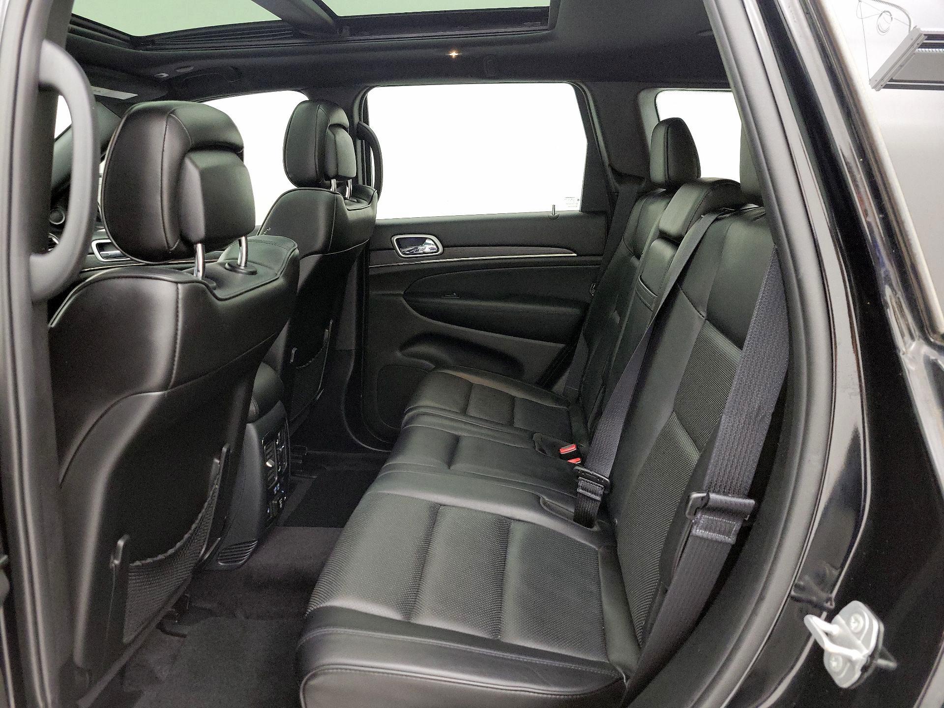 Thumbnail: 2018 Jeep Grand Cherokee - 20