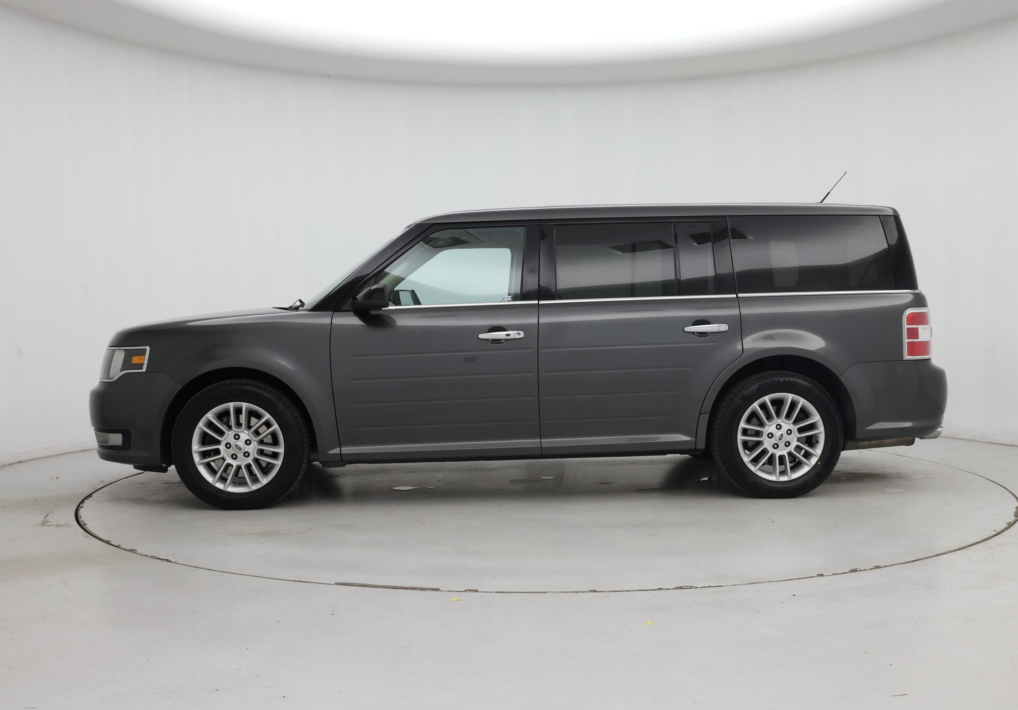 Thumbnail: 2019 Ford Flex - 3