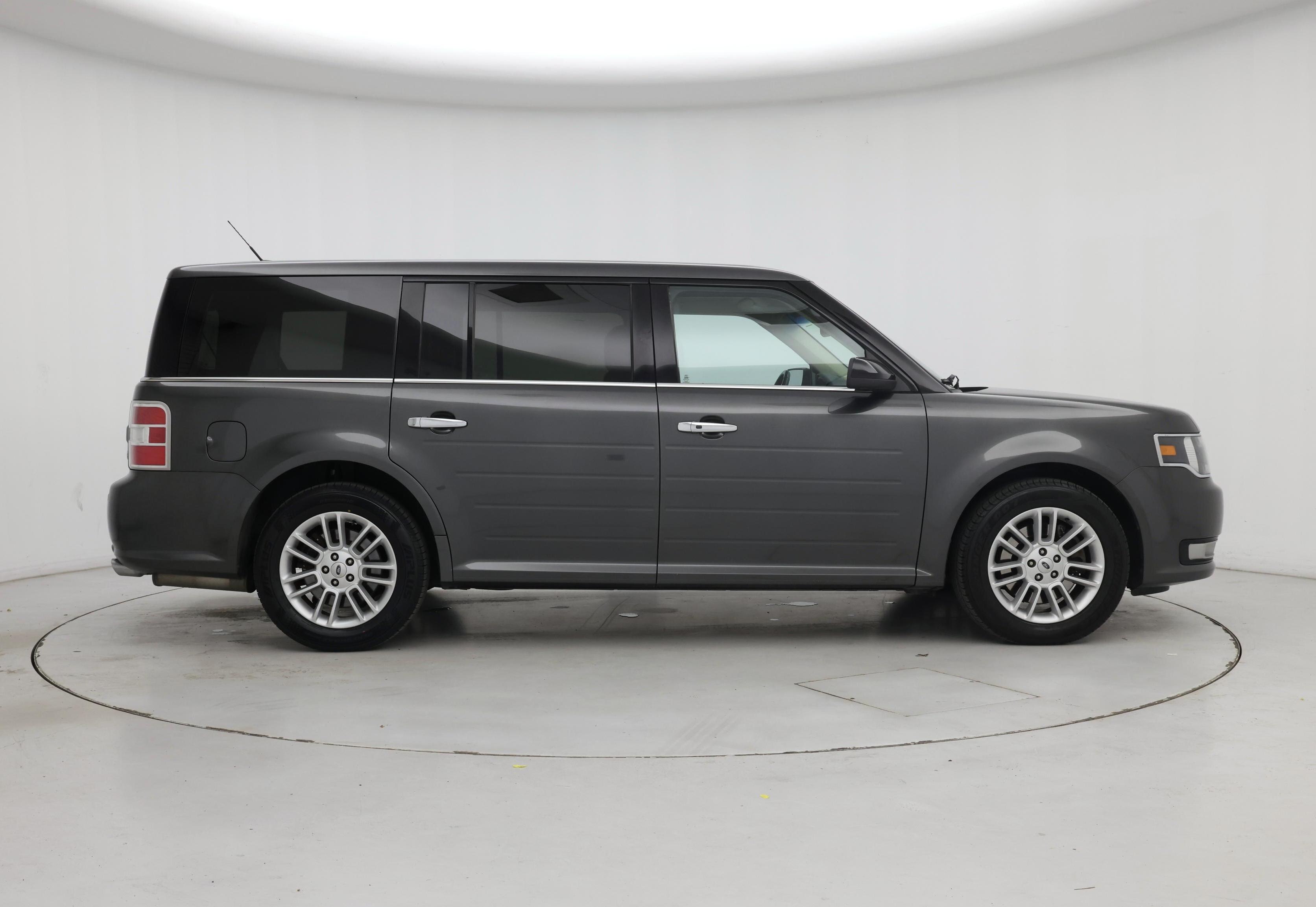 Thumbnail: 2019 Ford Flex - 7