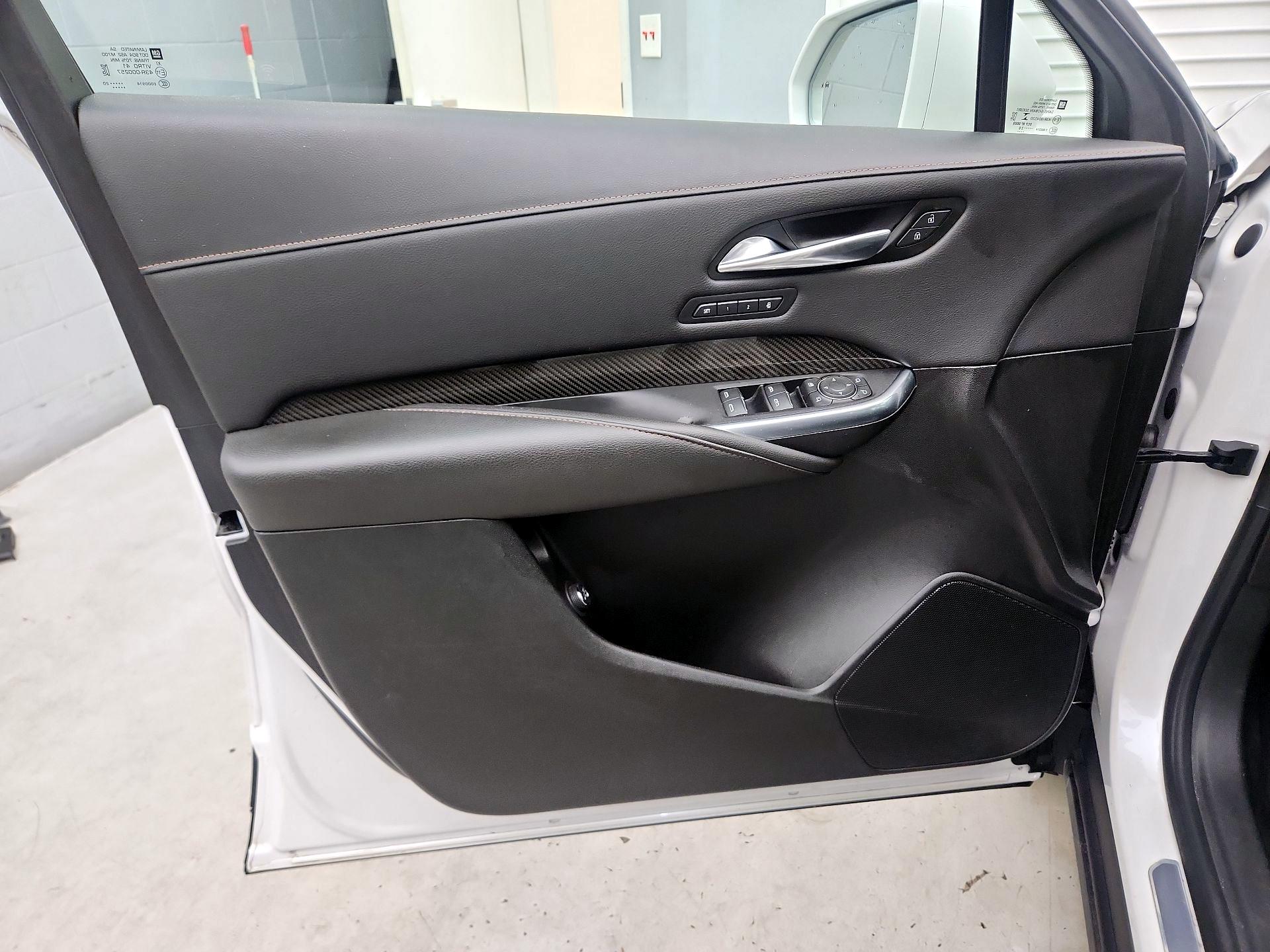 Thumbnail: 2020 Cadillac XT4 - 12