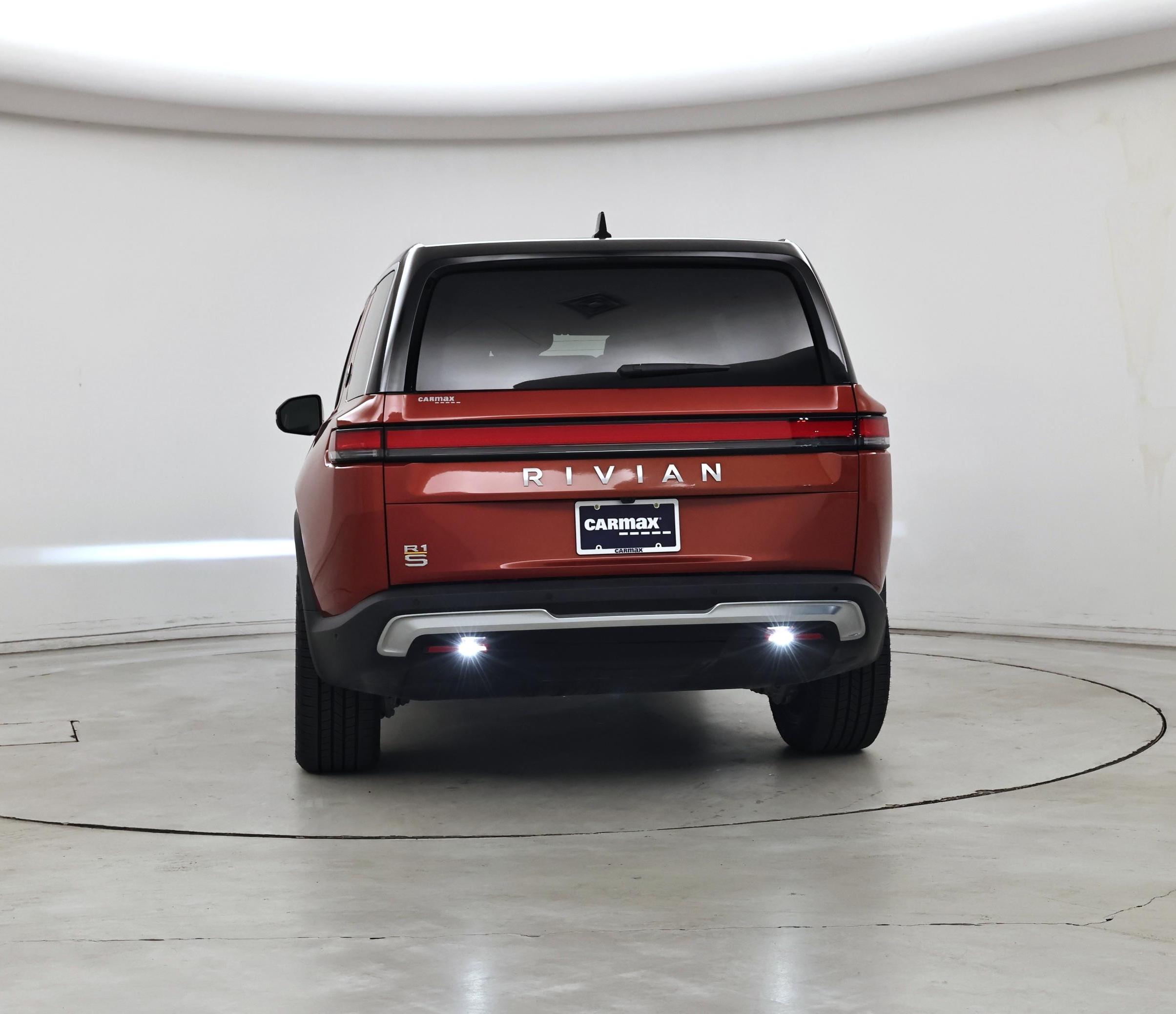 Thumbnail: 2024 Rivian R1S - 6
