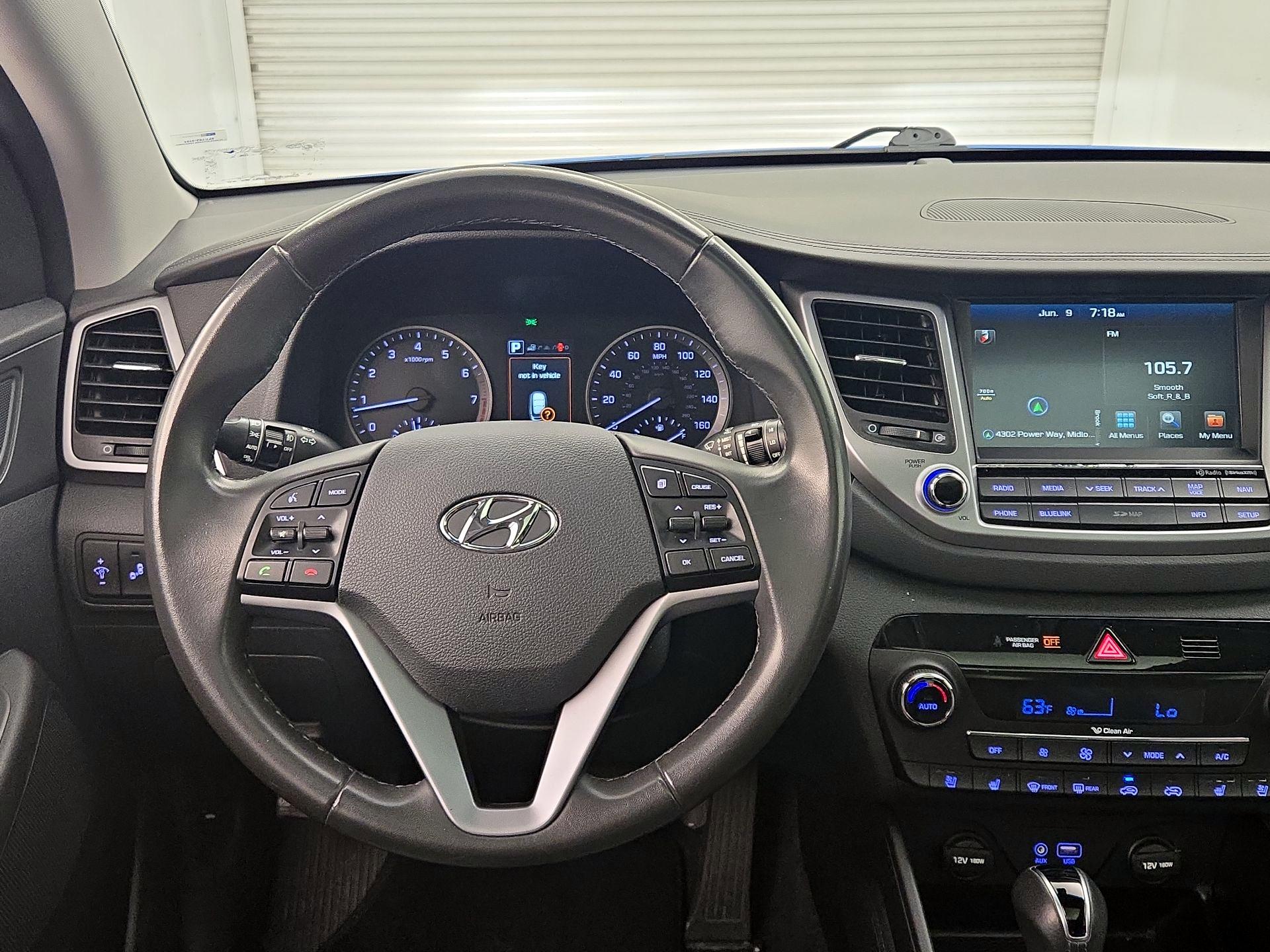Thumbnail: 2016 Hyundai Tucson - 10
