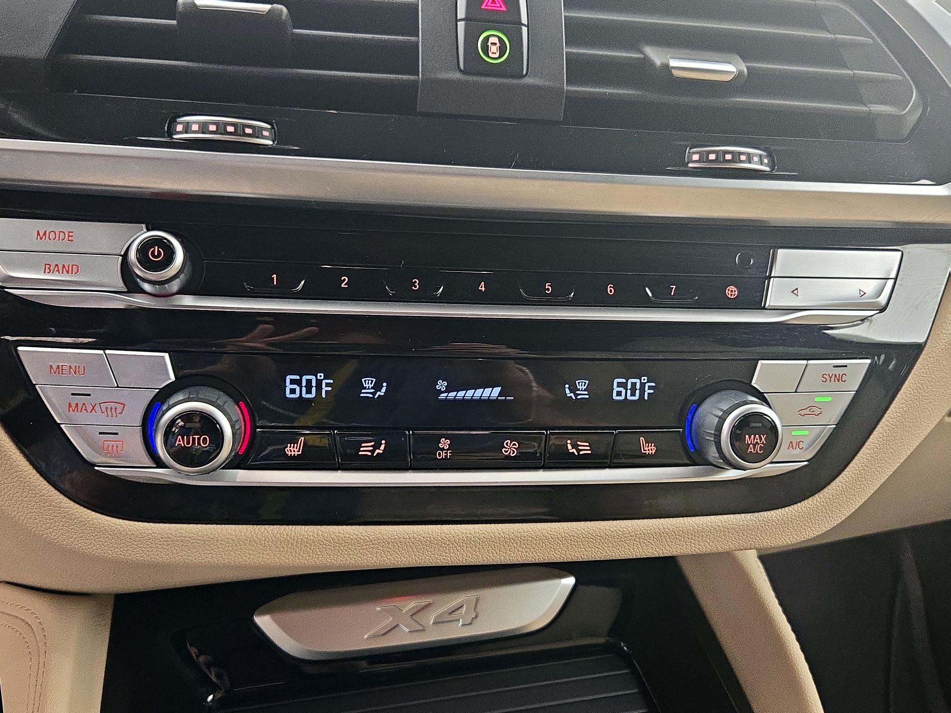 Thumbnail: 2021 BMW X4 - 17