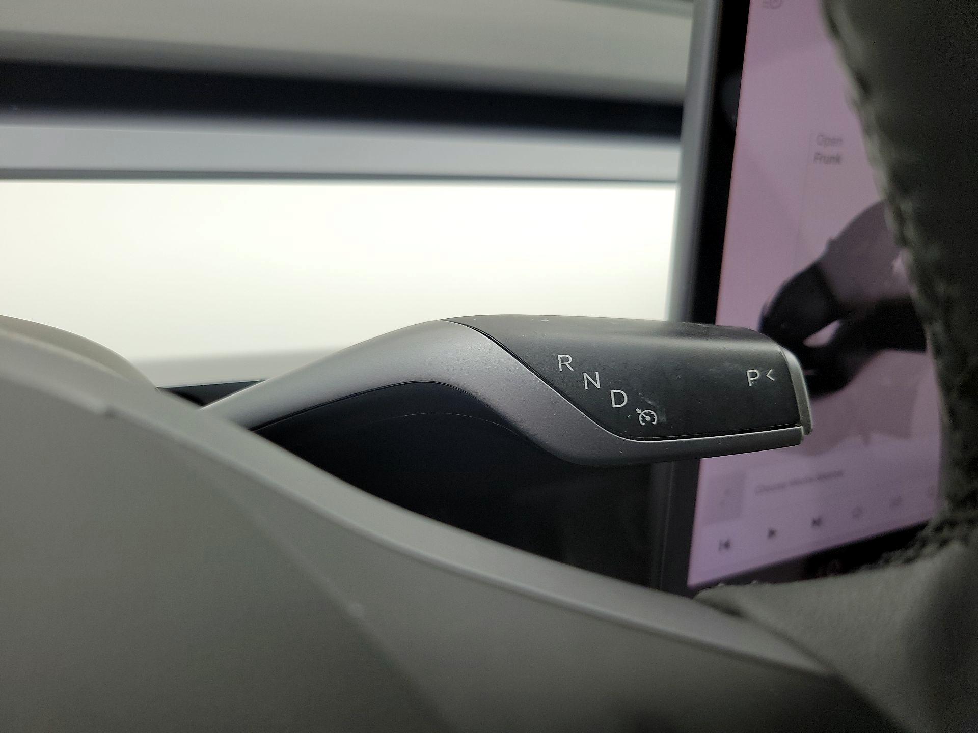 Thumbnail: 2022 Tesla Model Y - 17
