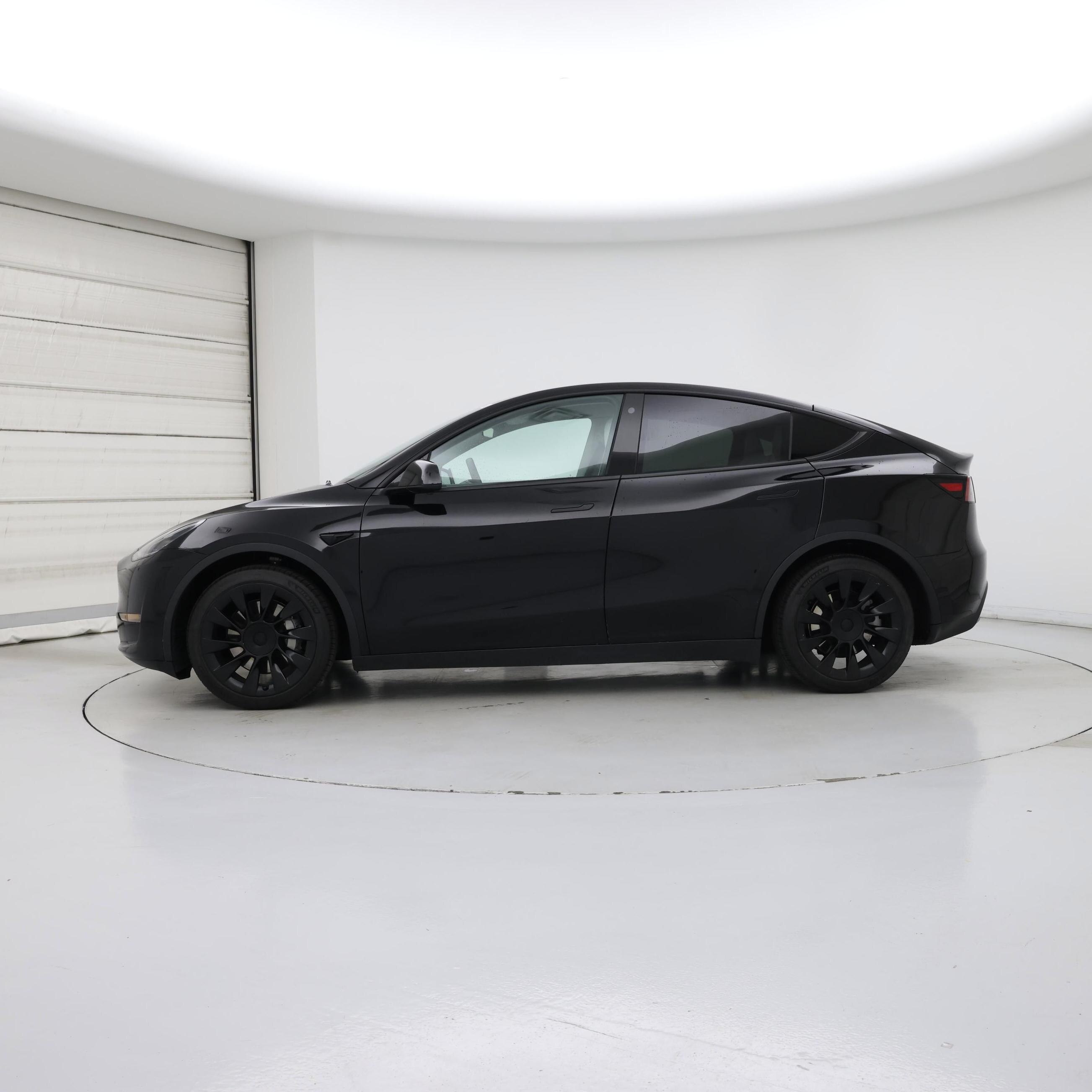 Thumbnail: 2022 Tesla Model Y - 3