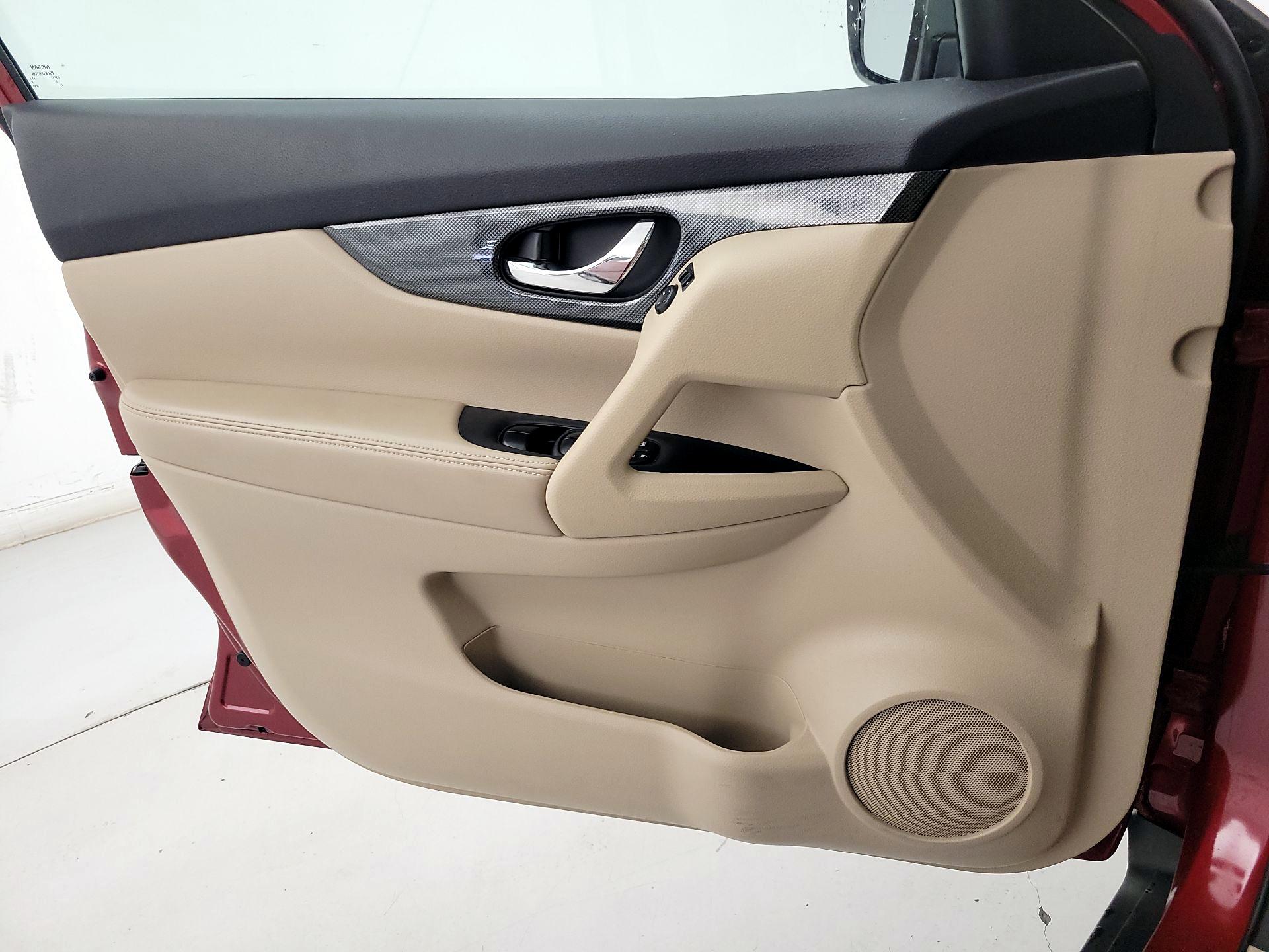Thumbnail: 2014 Nissan Rogue - 12