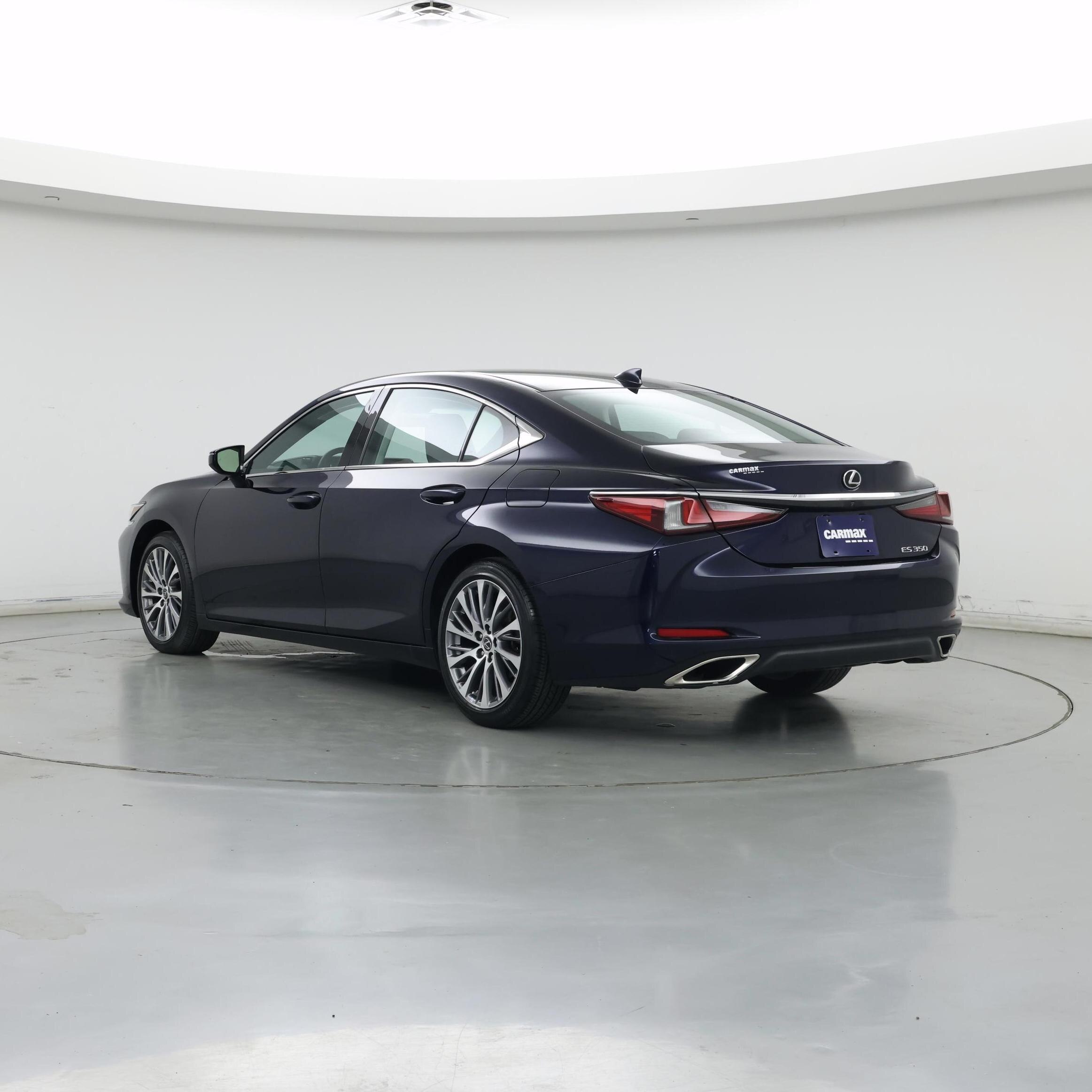 Thumbnail: 2019 Lexus ES - 2