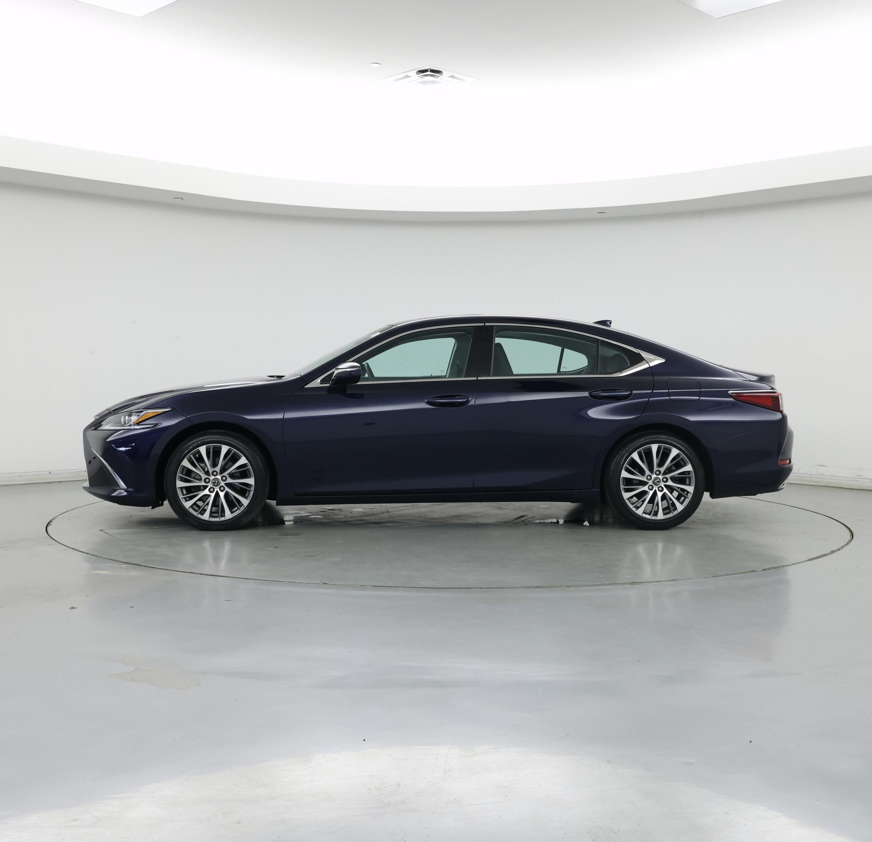 Thumbnail: 2019 Lexus ES - 3