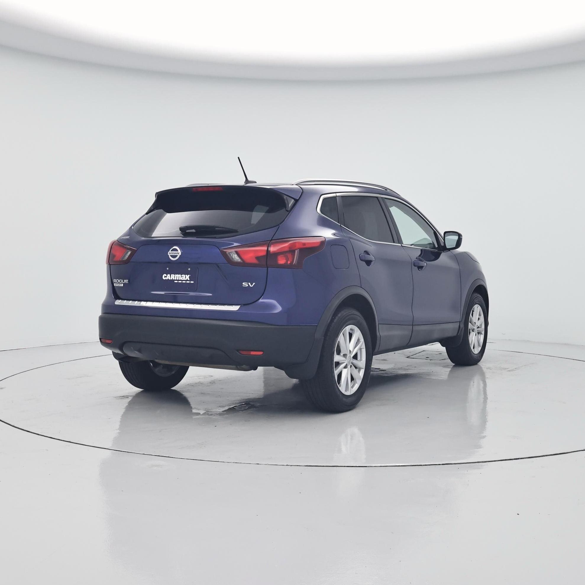 Thumbnail: 2018 Nissan Rogue Sport - 8
