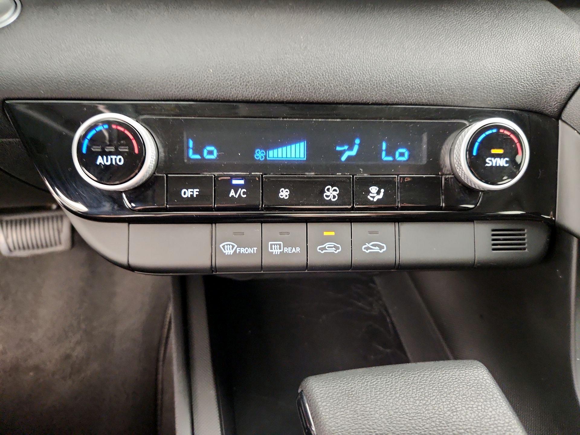 Thumbnail: 2021 Hyundai Elantra - 16