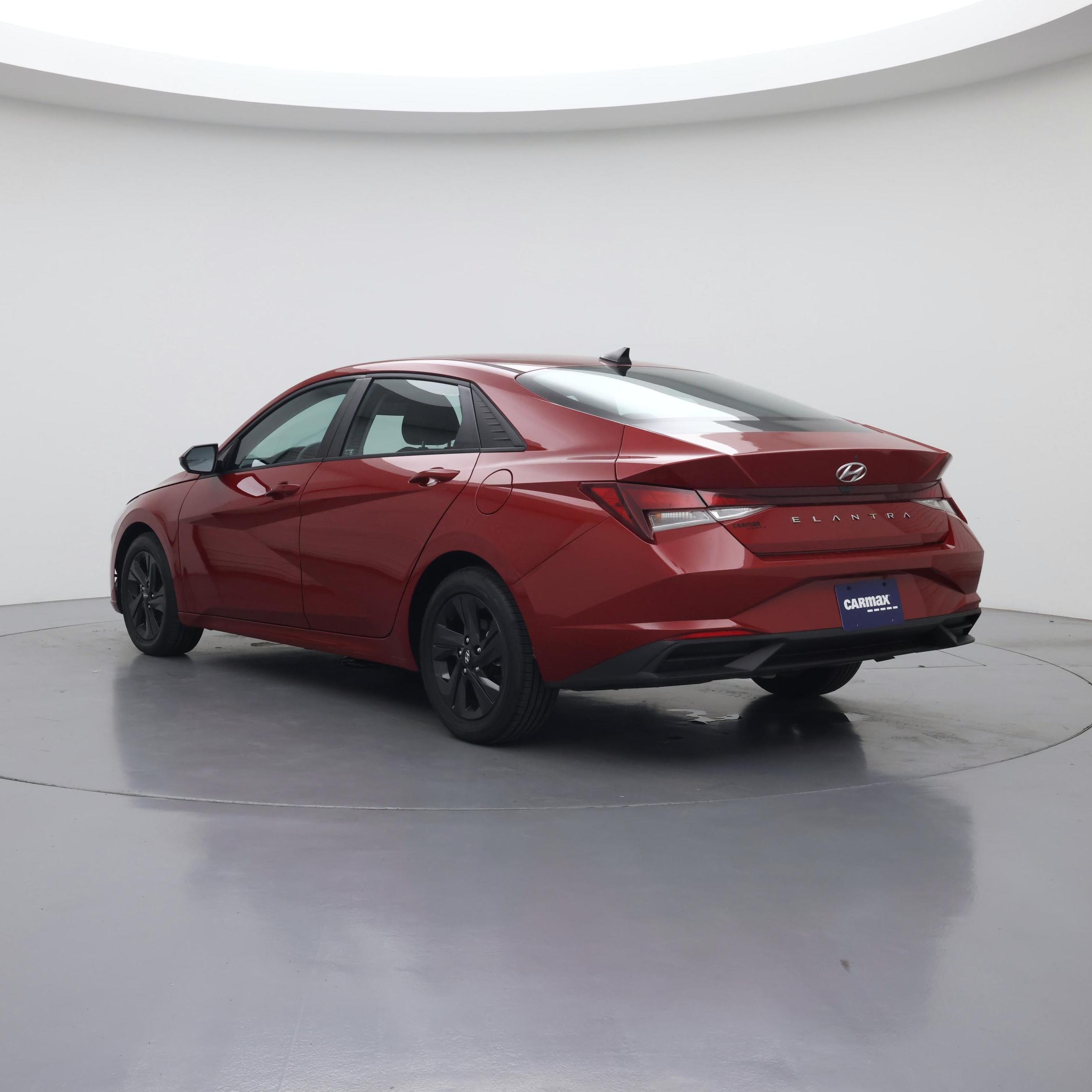 Thumbnail: 2021 Hyundai Elantra - 2