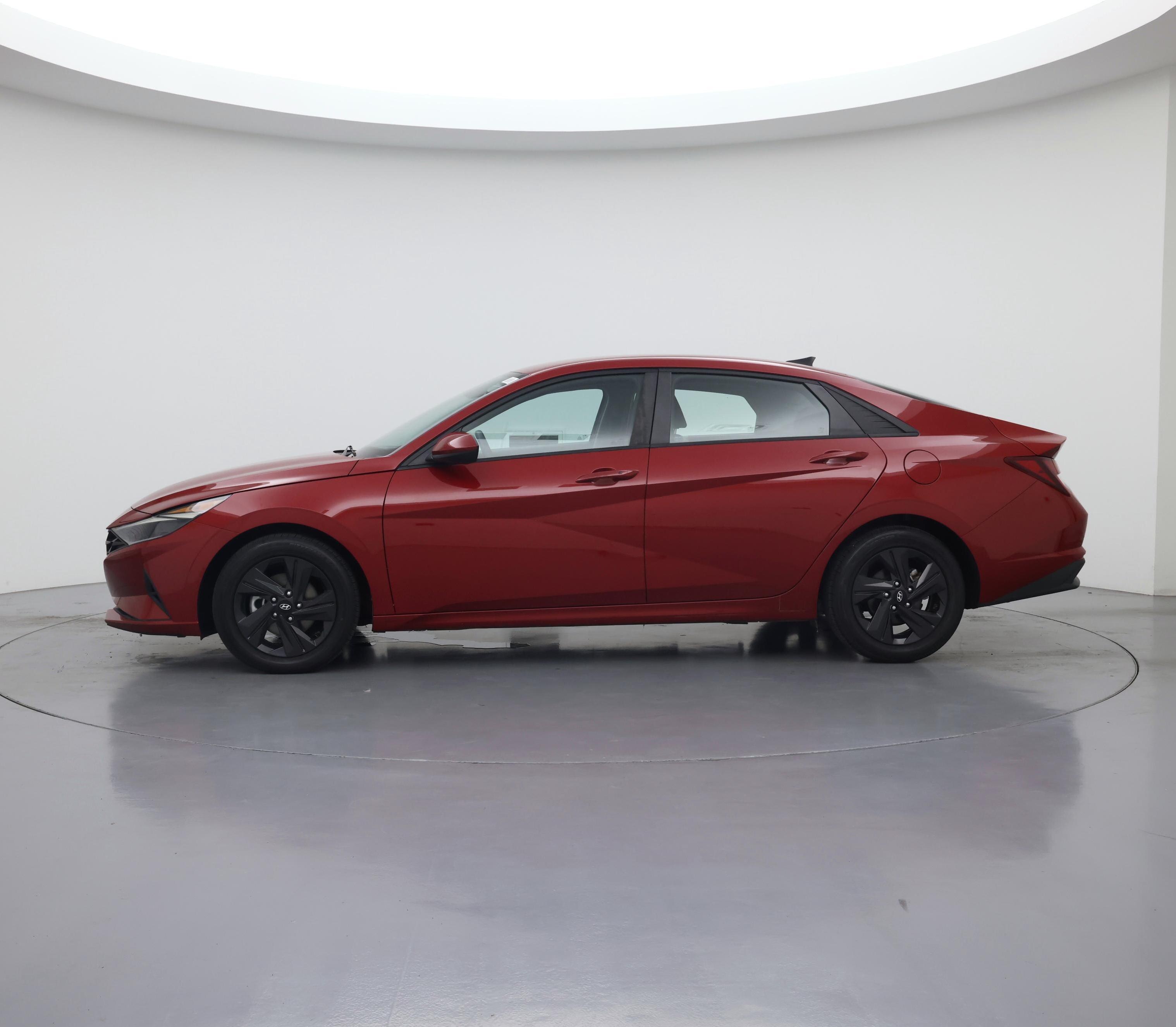 Thumbnail: 2021 Hyundai Elantra - 3