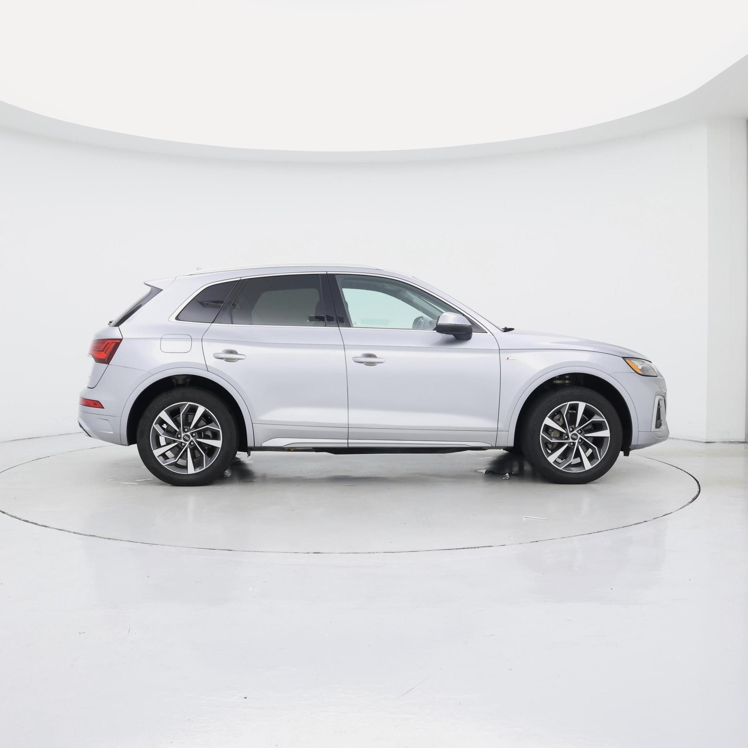 Thumbnail: 2022 Audi Q5 - 7