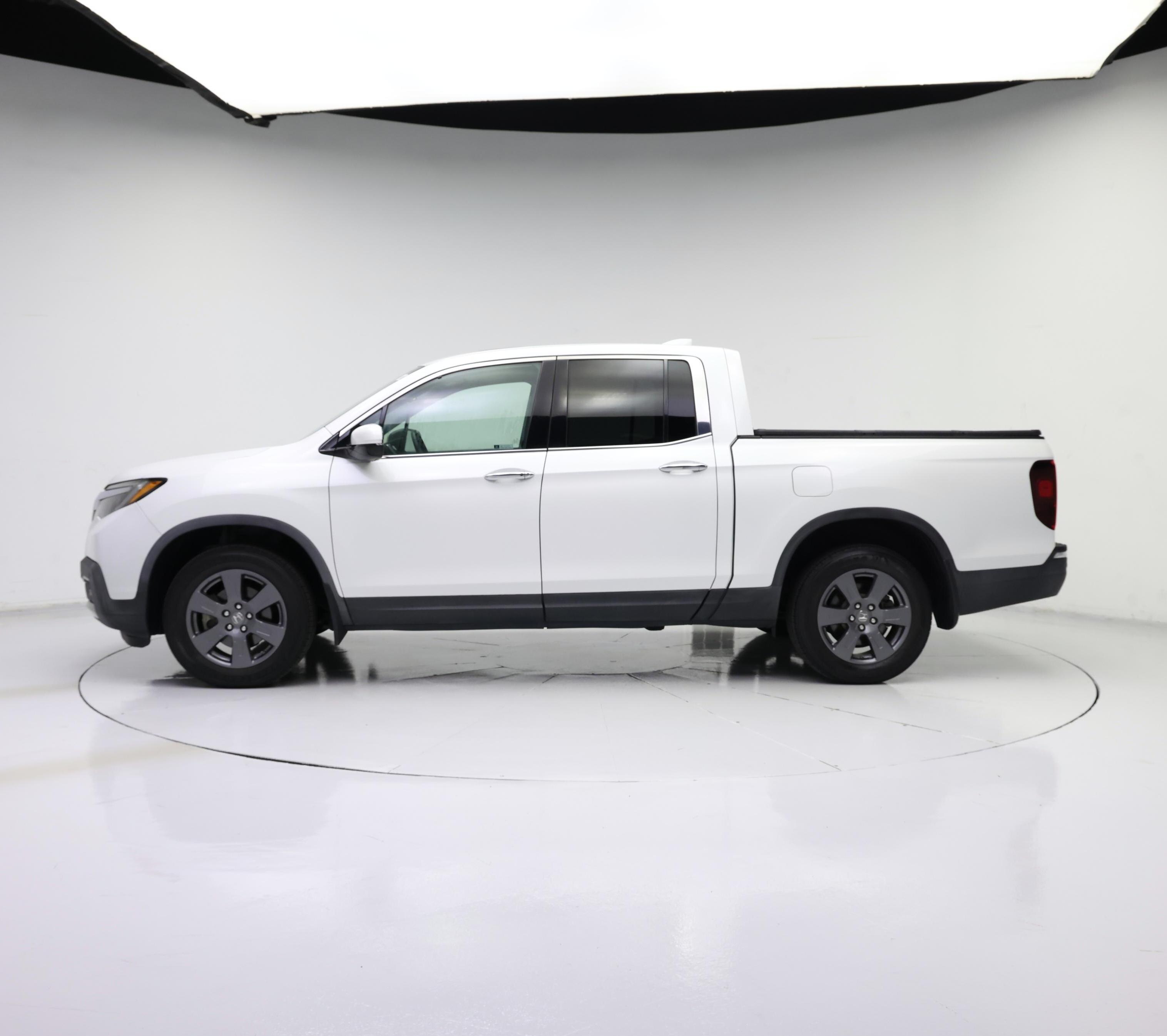Thumbnail: 2020 Honda Ridgeline - 3