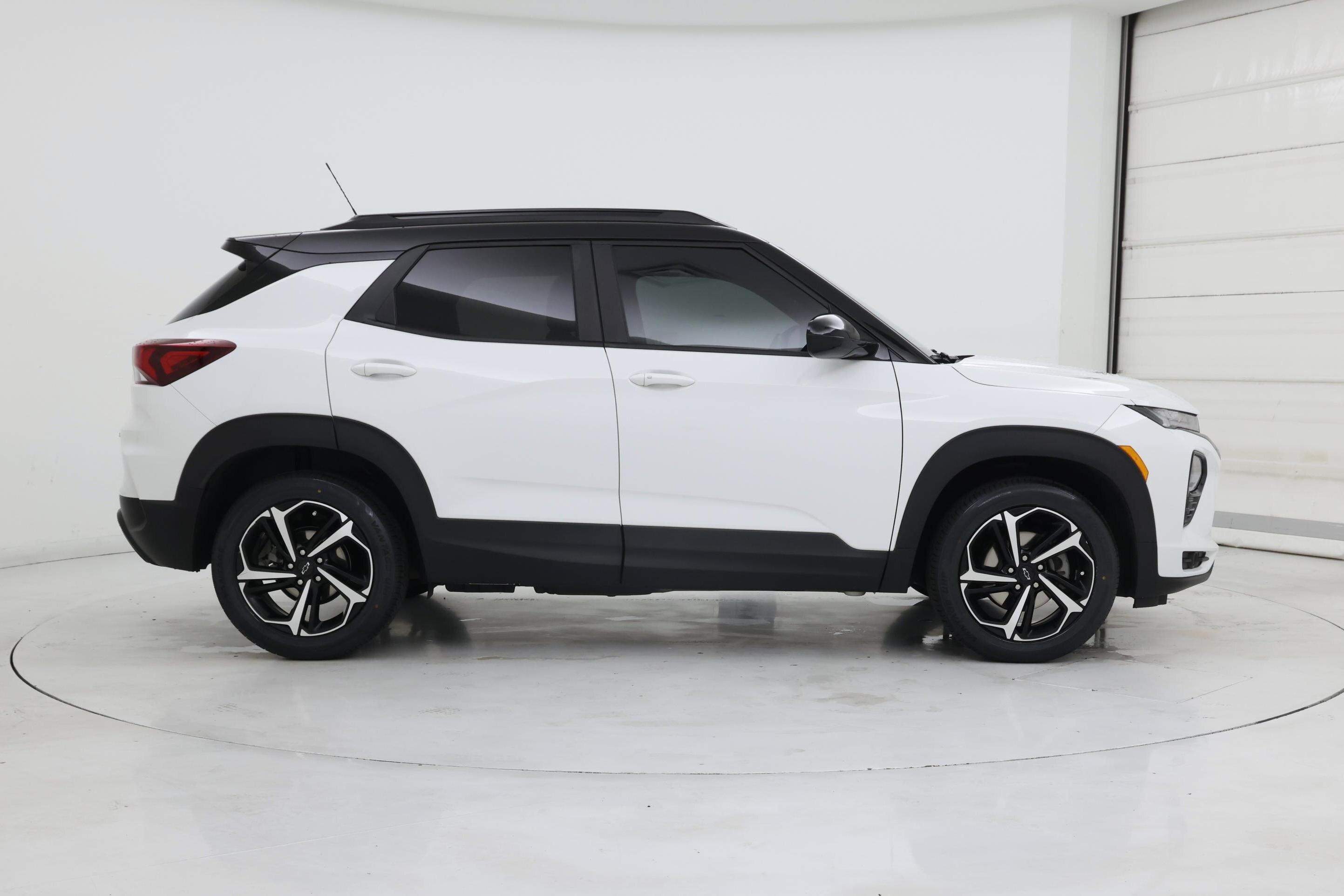 Thumbnail: 2023 Chevrolet TrailBlazer - 7