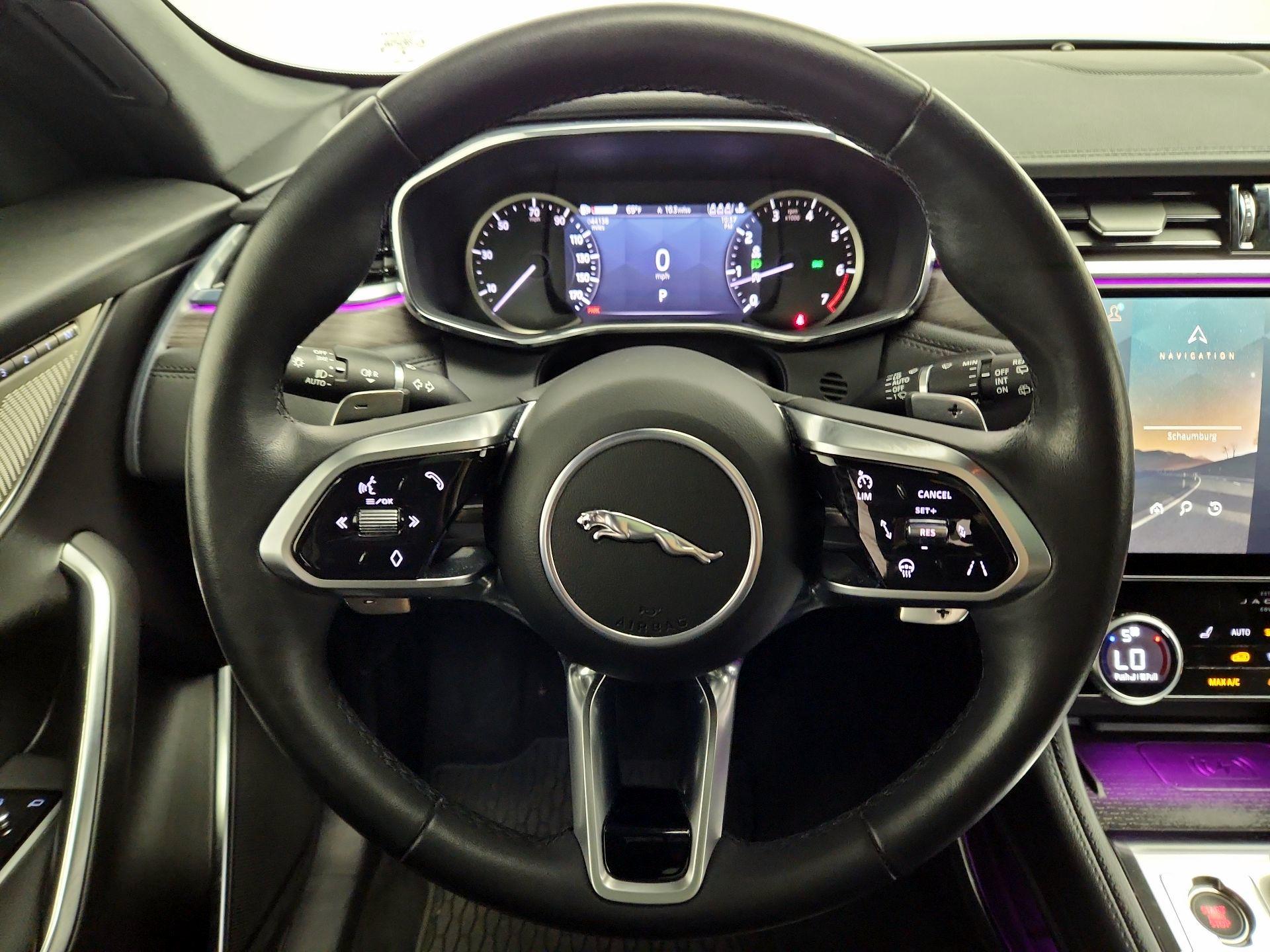 Thumbnail: 2023 Jaguar F-Pace - 10