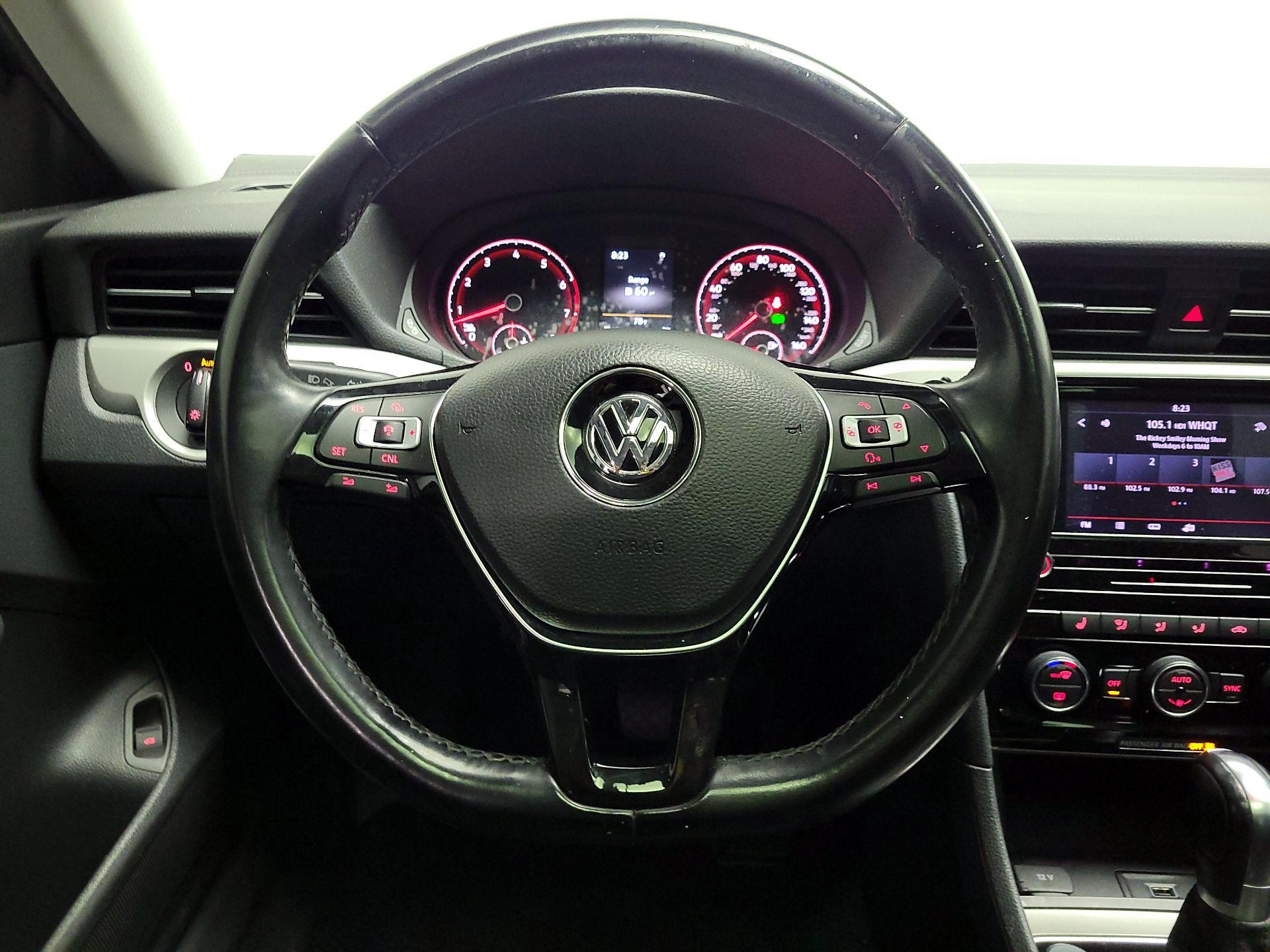 Thumbnail: 2020 Volkswagen Passat - 10