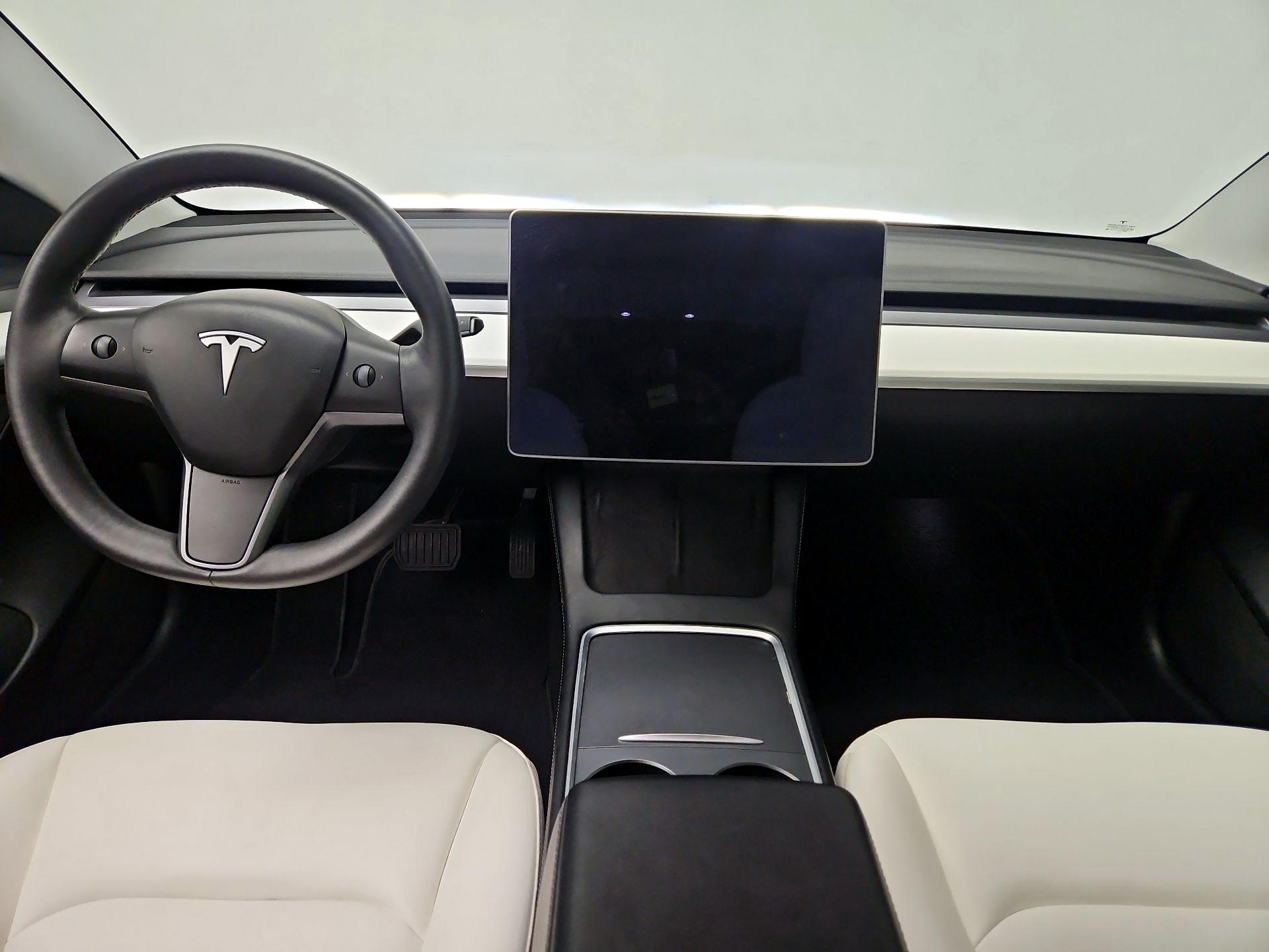 Thumbnail: 2021 Tesla Model 3 - 9