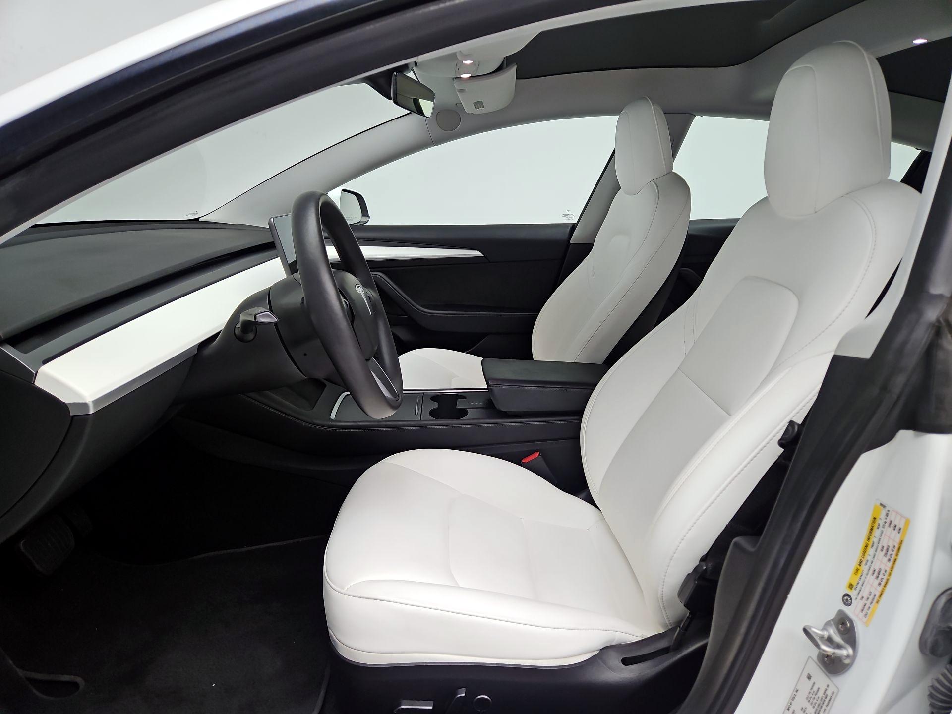 Thumbnail: 2021 Tesla Model 3 - 11