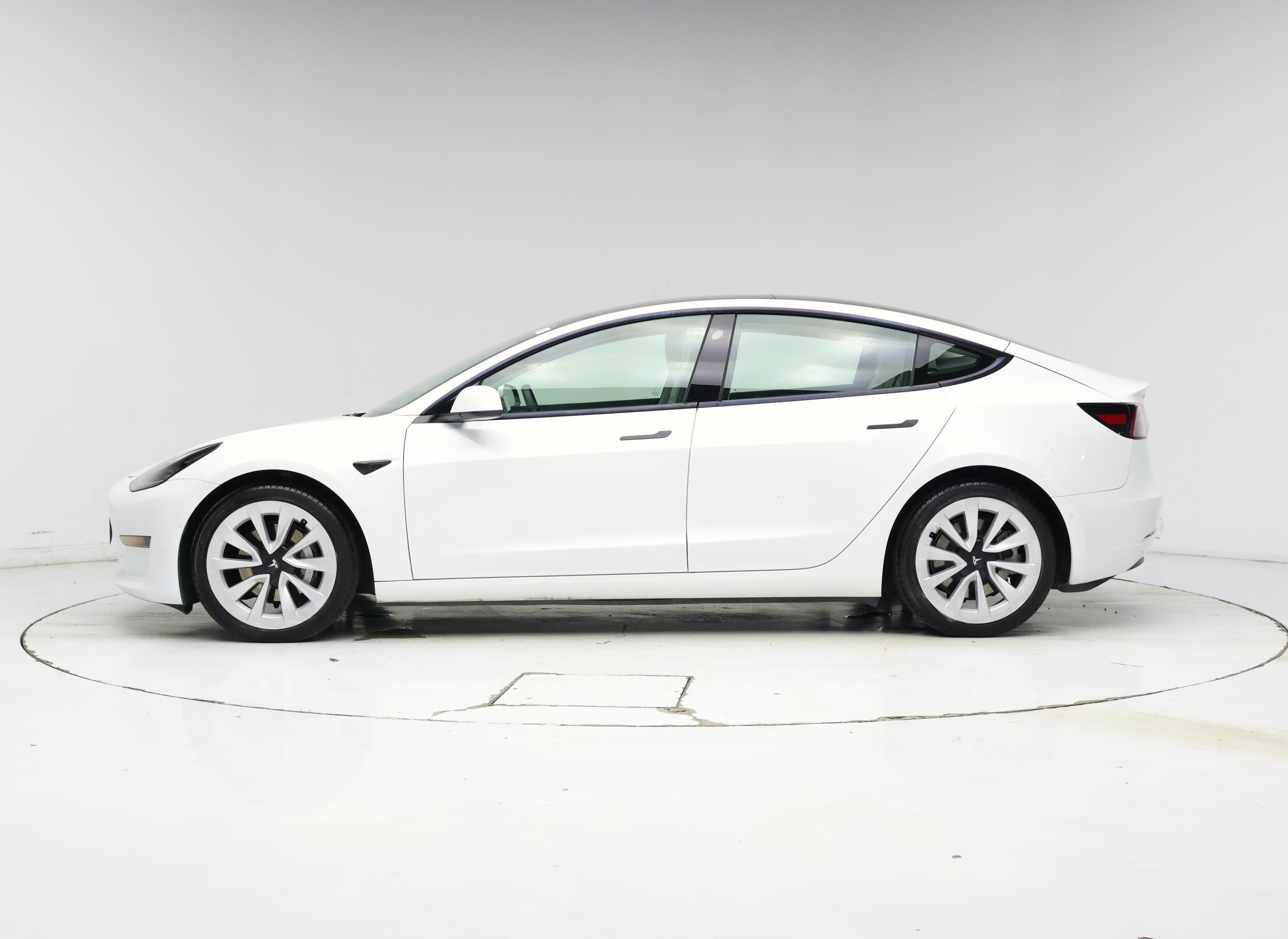 Thumbnail: 2021 Tesla Model 3 - 3