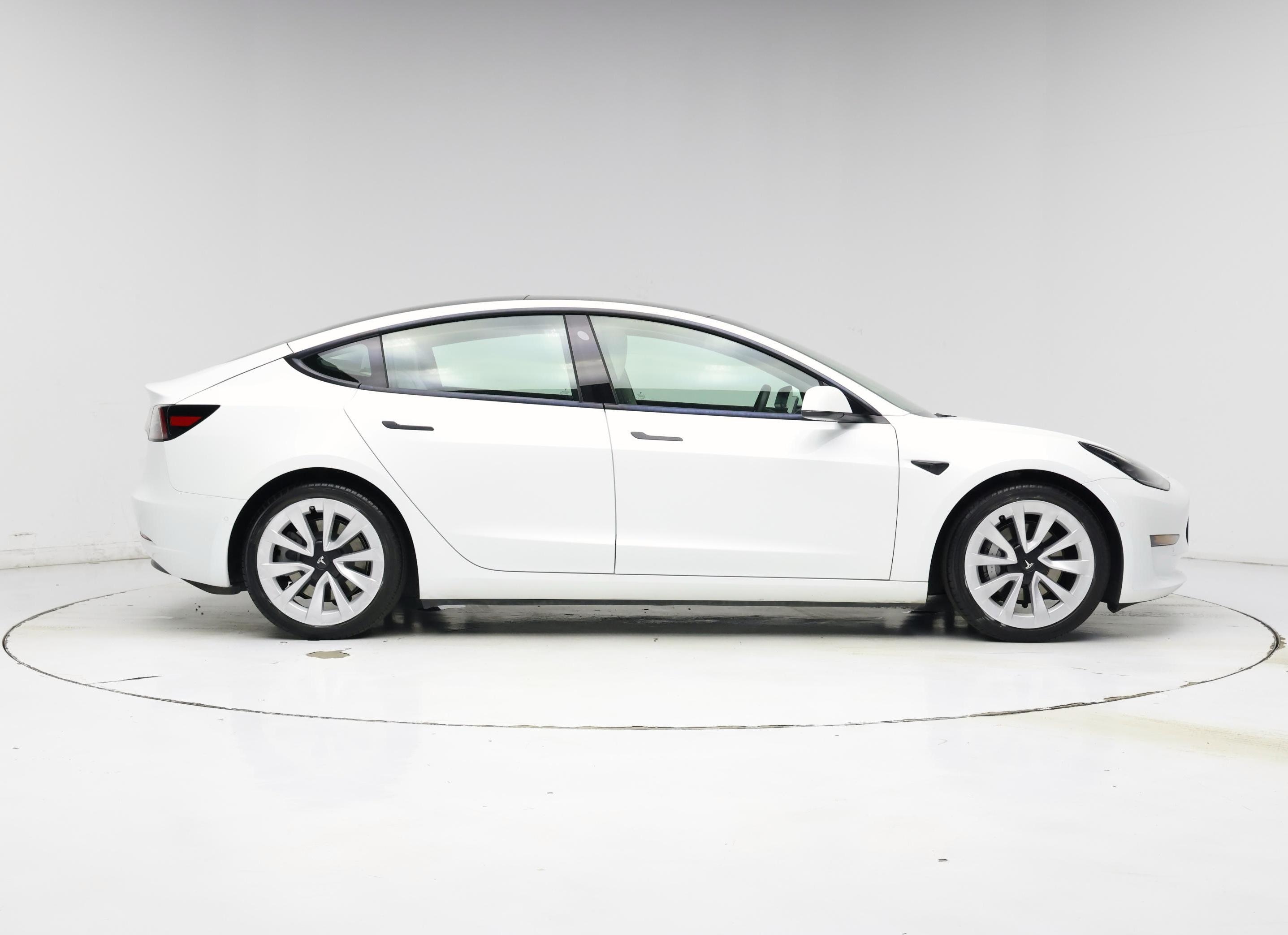 Thumbnail: 2021 Tesla Model 3 - 7