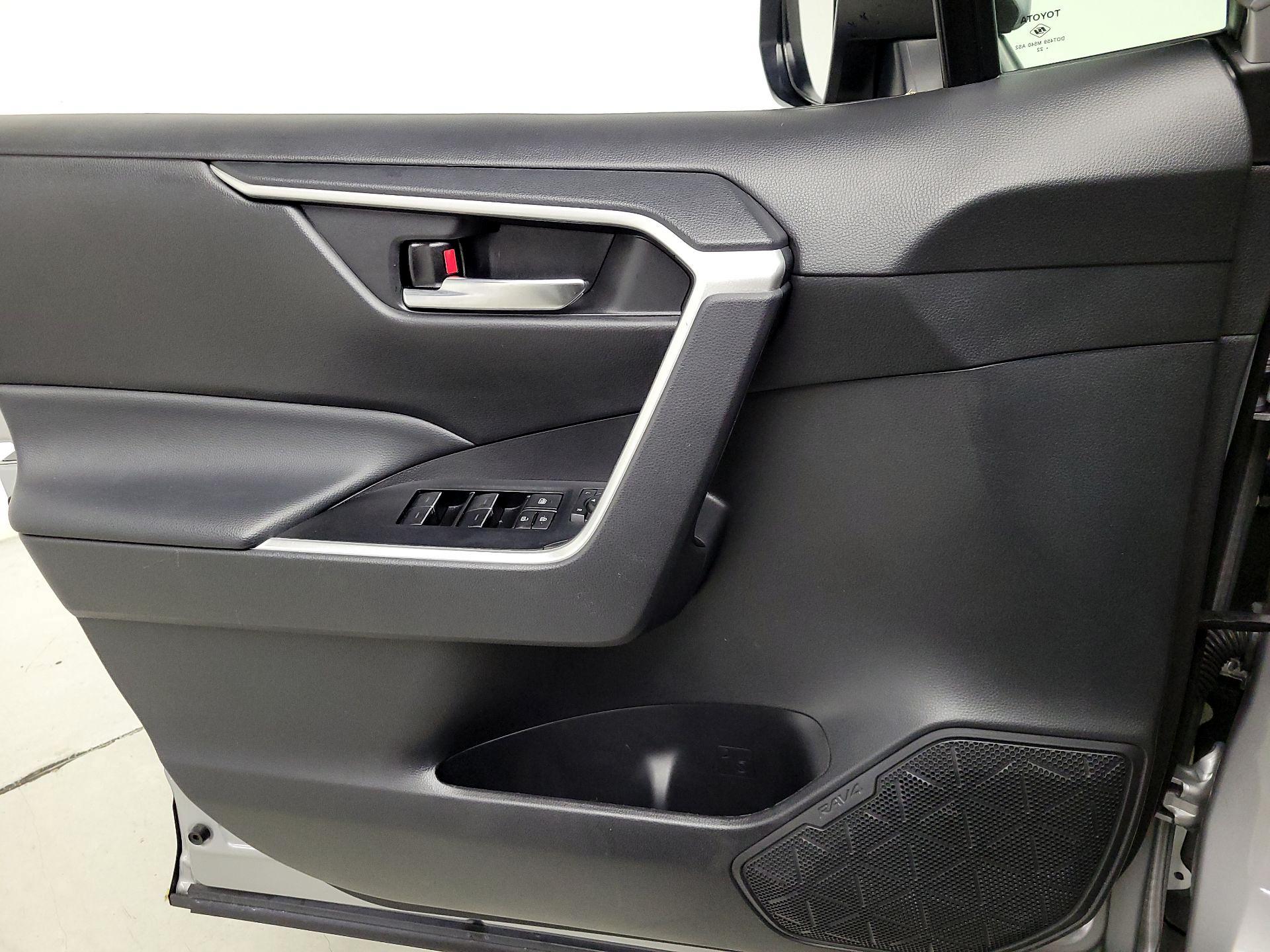 Thumbnail: 2023 Toyota RAV4 - 12