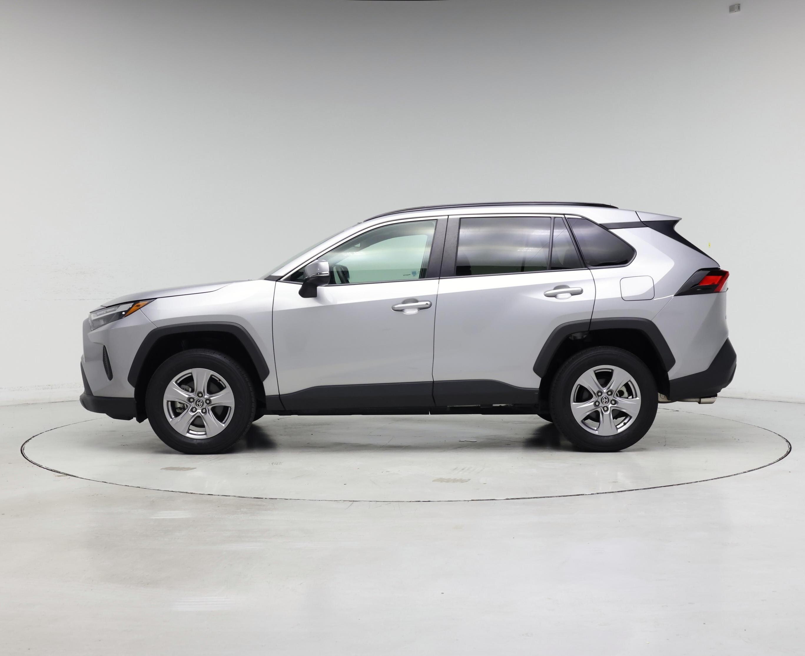 Thumbnail: 2023 Toyota RAV4 - 3