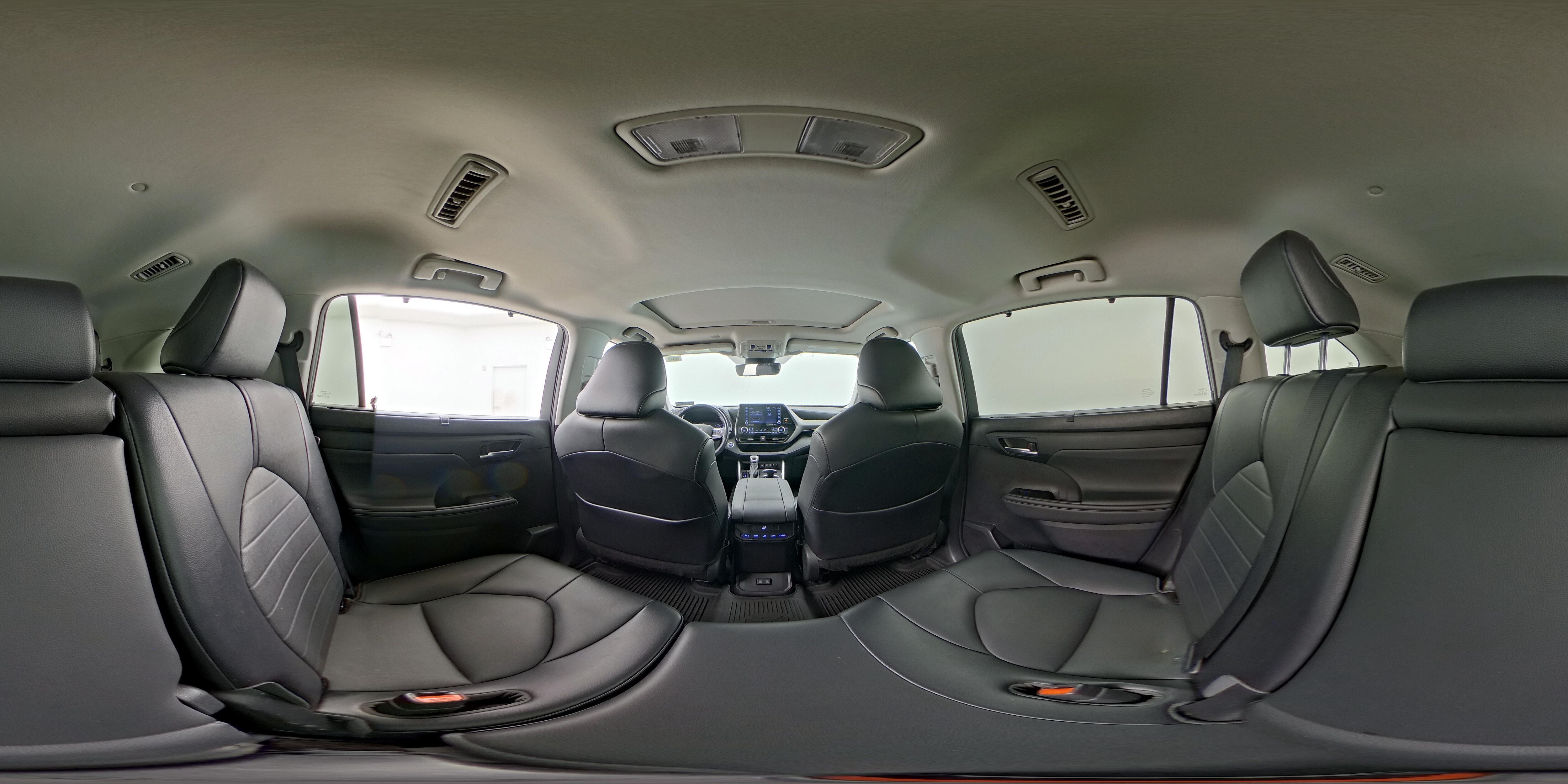 2021 Toyota Highlander XLE - Photo 28
