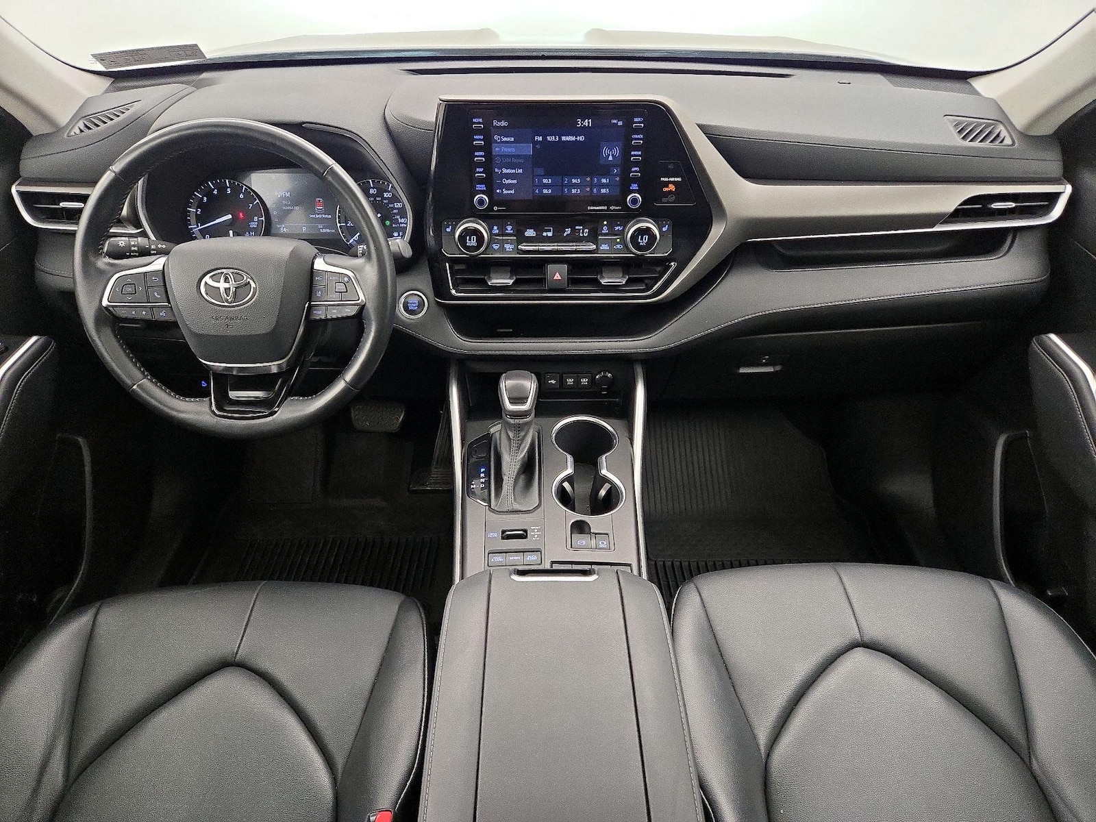 2021 Toyota Highlander XLE - Photo 10