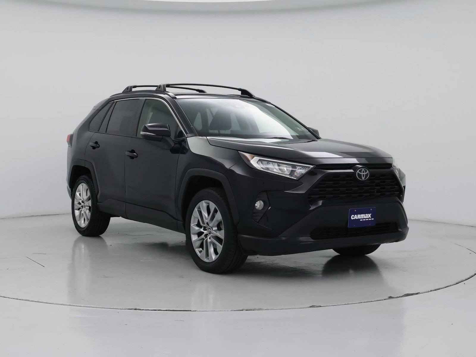 2019 Toyota RAV4 XLE Premium - Photo 2