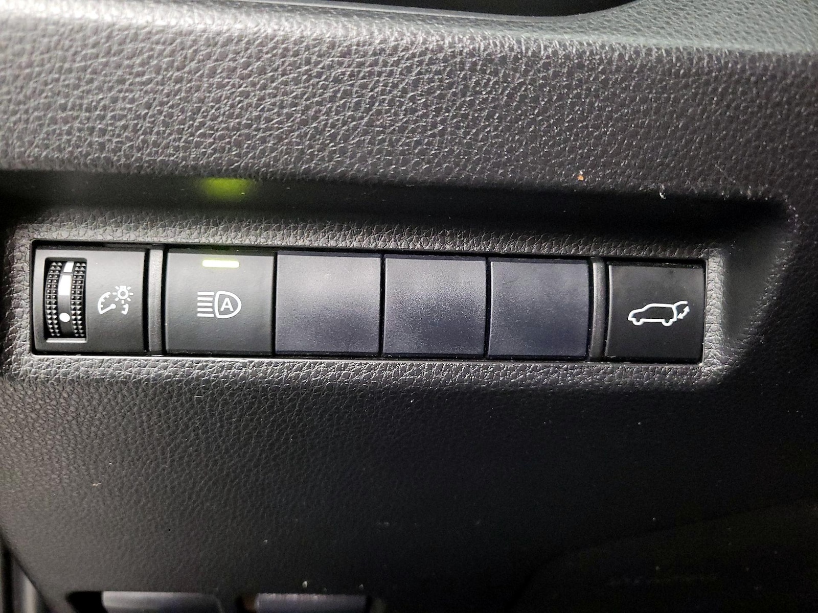 2019 Toyota RAV4 XLE Premium - Photo 14