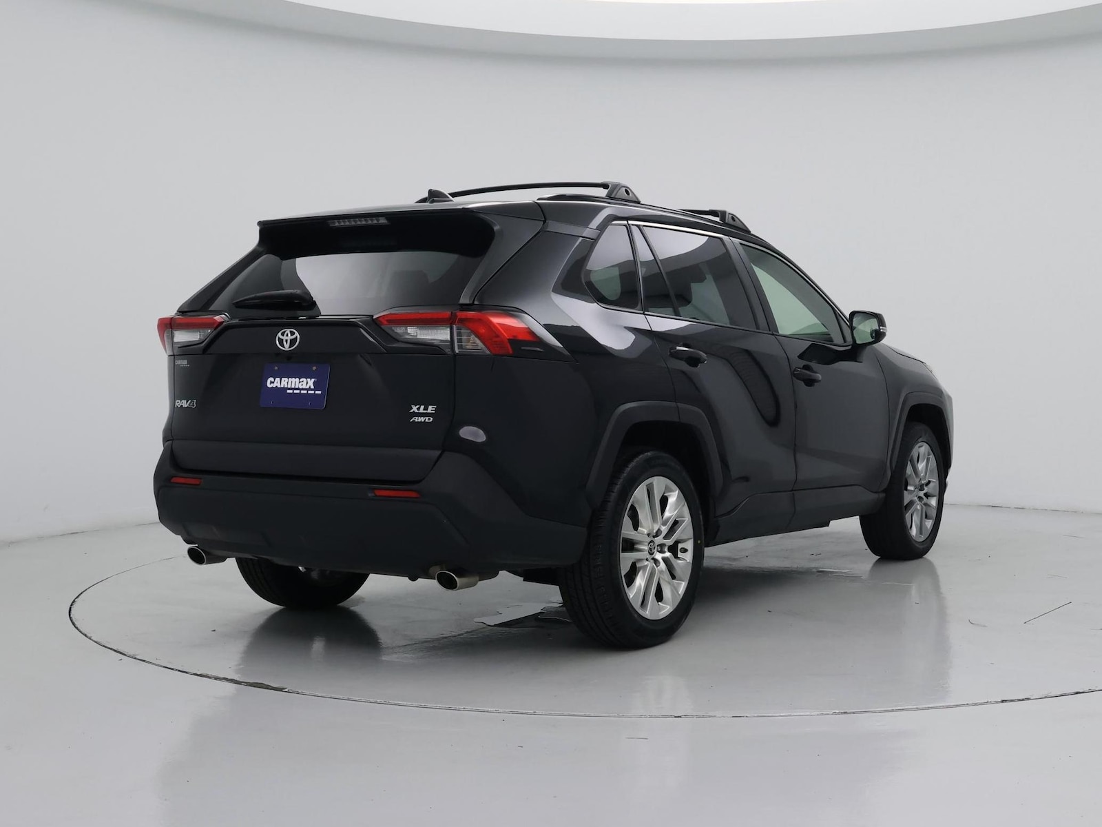 2019 Toyota RAV4 XLE Premium - Photo 9
