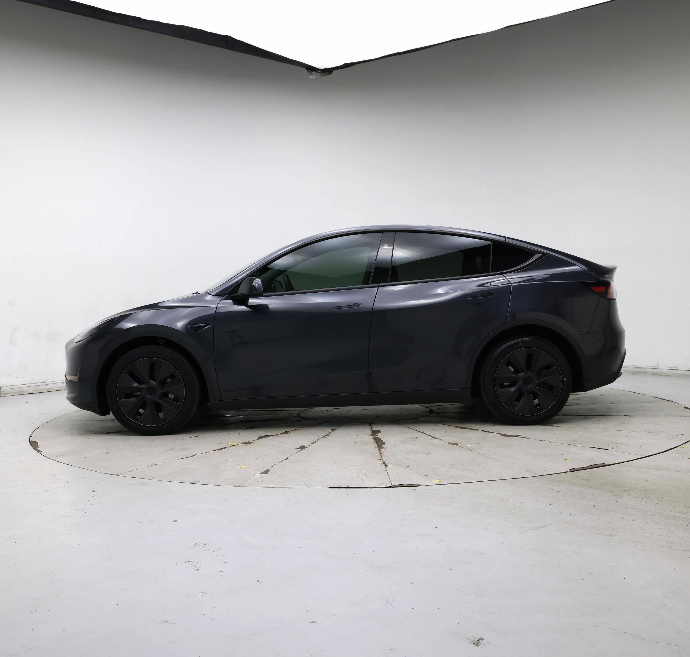 Thumbnail: 2025 Tesla Model Y - 3