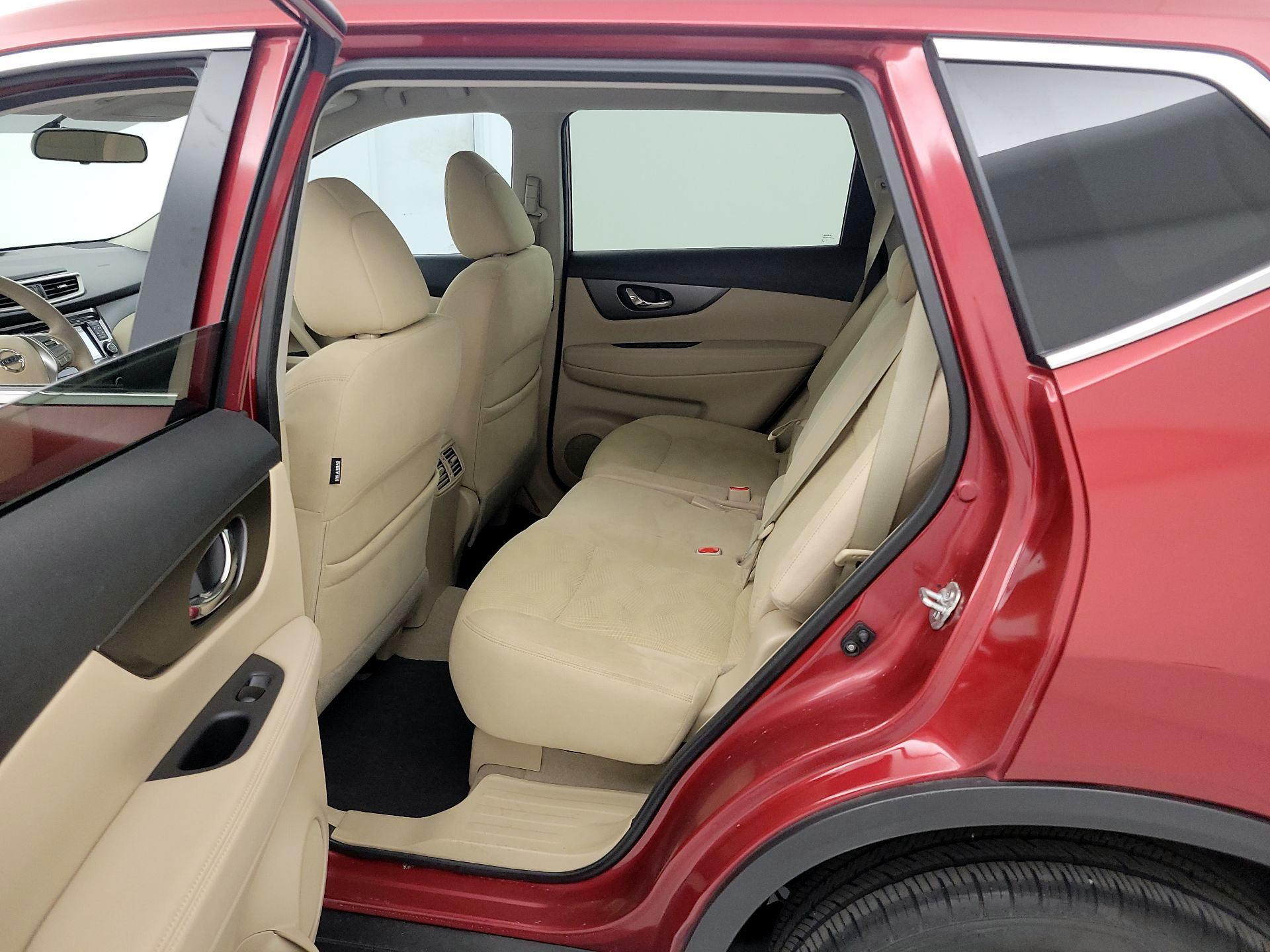 Thumbnail: 2015 Nissan Rogue - 20