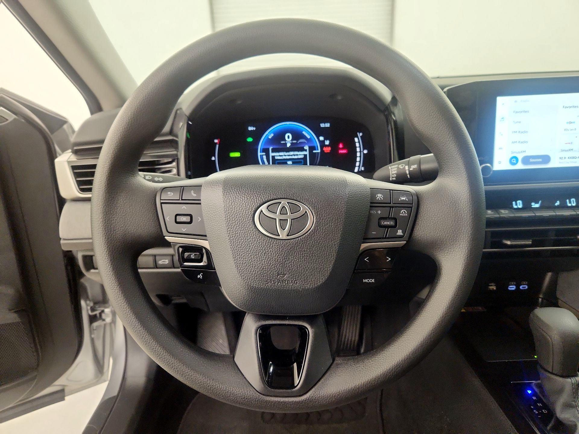 Thumbnail: 2025 Toyota Camry - 10