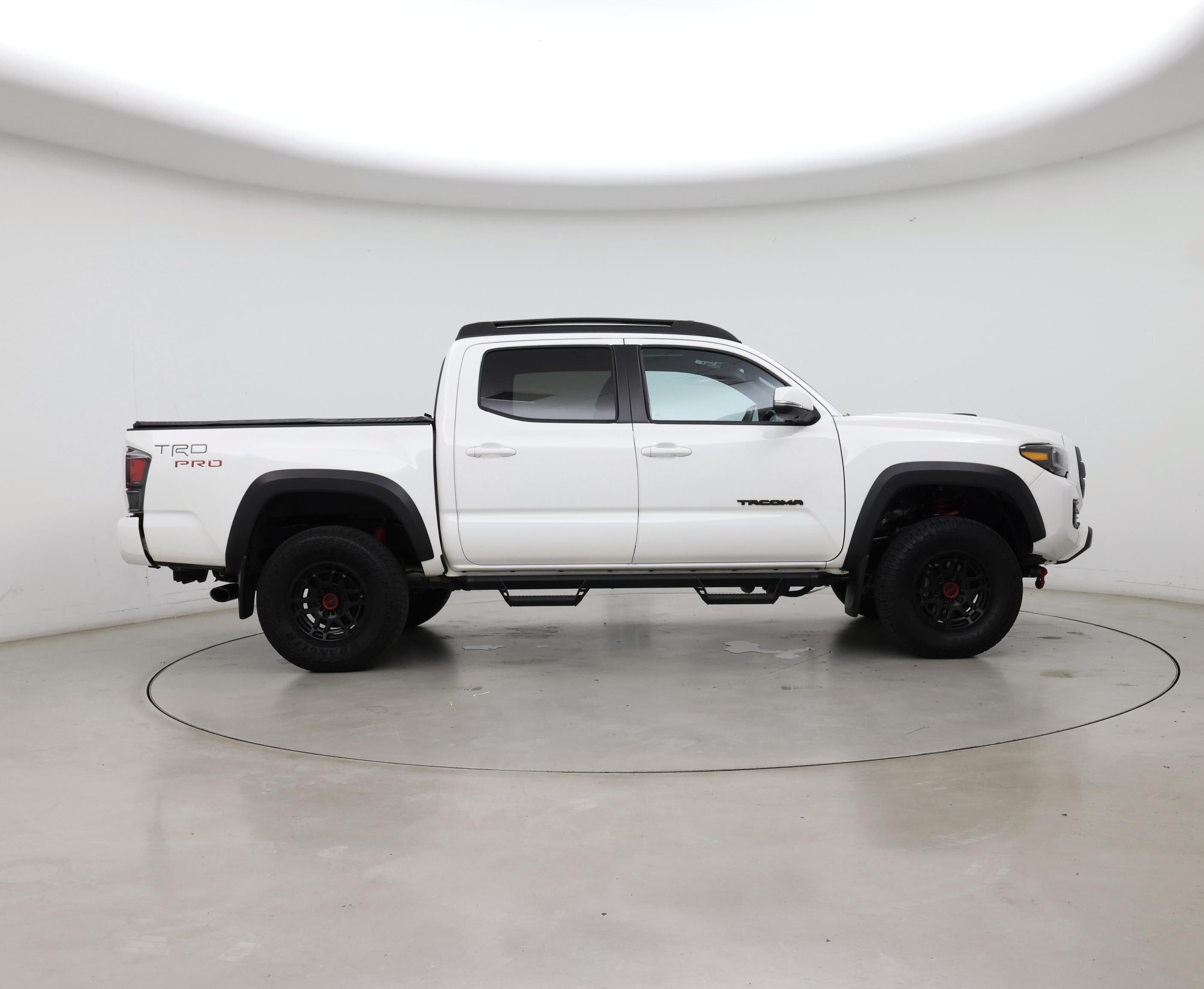 Thumbnail: 2022 Toyota Tacoma - 7