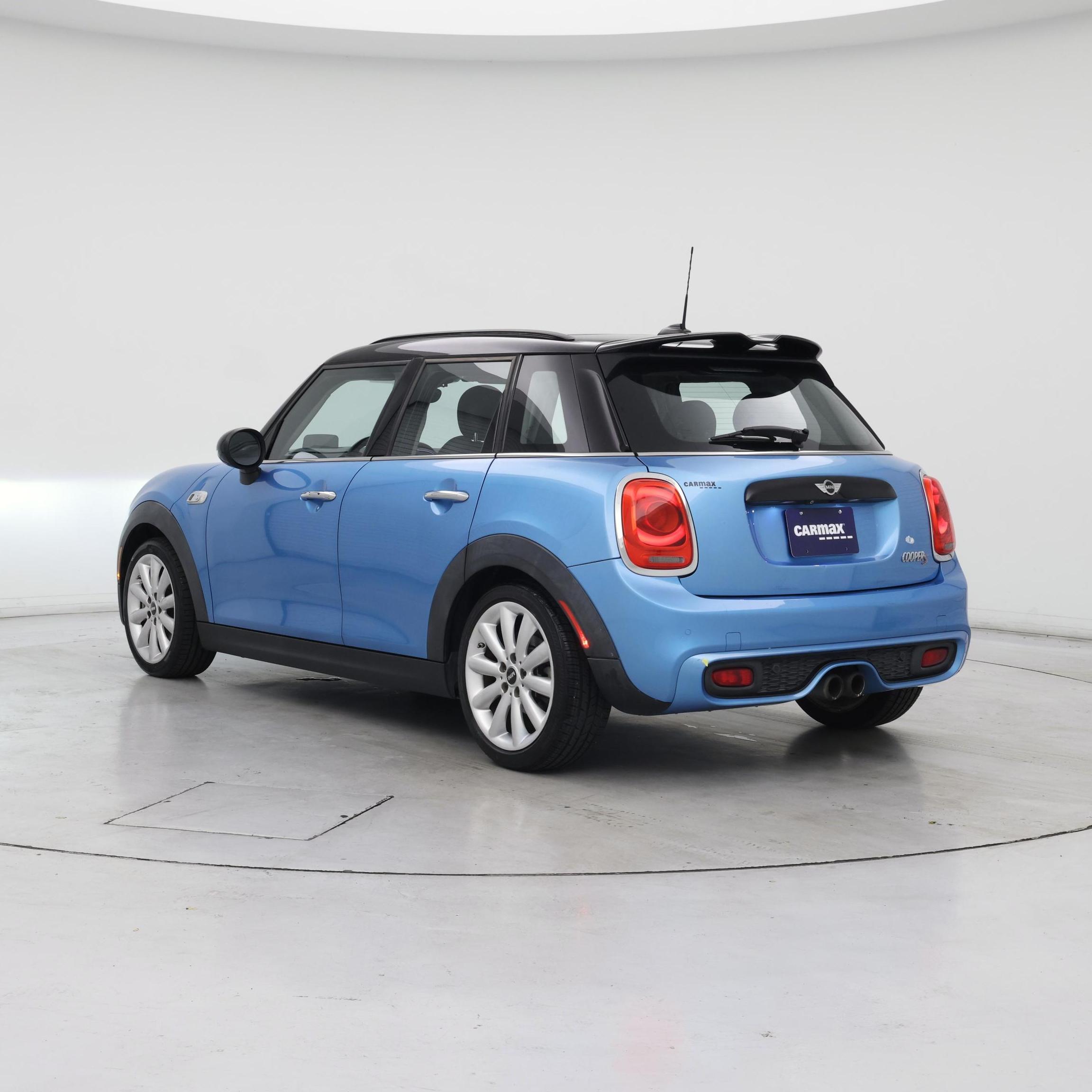 Thumbnail: 2016 MINI Cooper Hardtop - 2