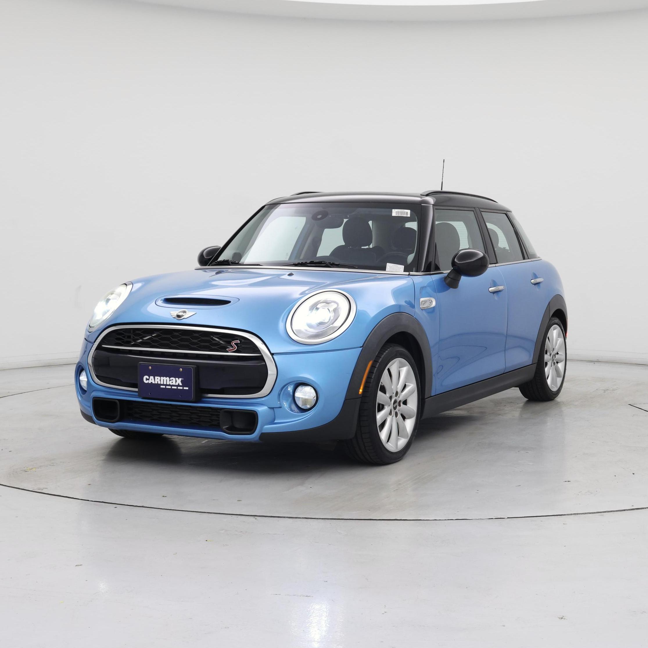 Thumbnail: 2016 MINI Cooper Hardtop - 4