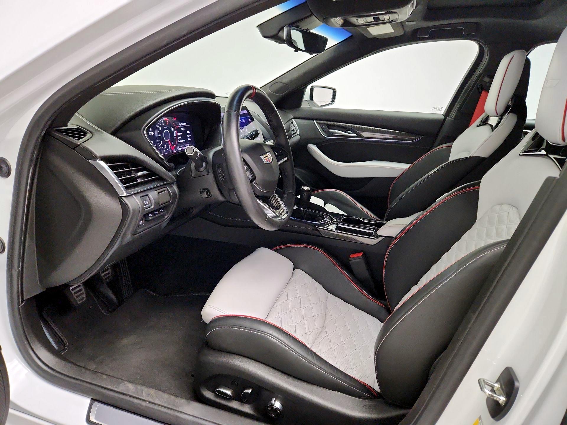 Thumbnail: 2023 Cadillac CT5 - 11