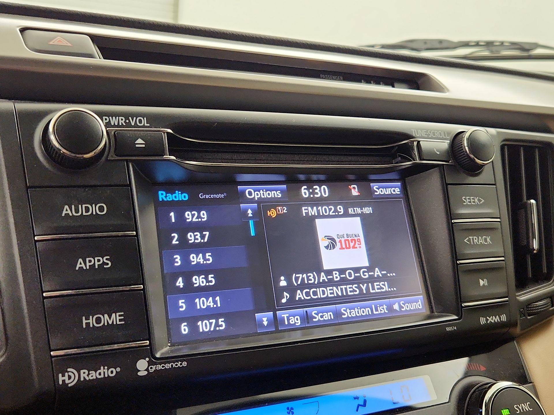 Thumbnail: 2018 Toyota RAV4 - 15