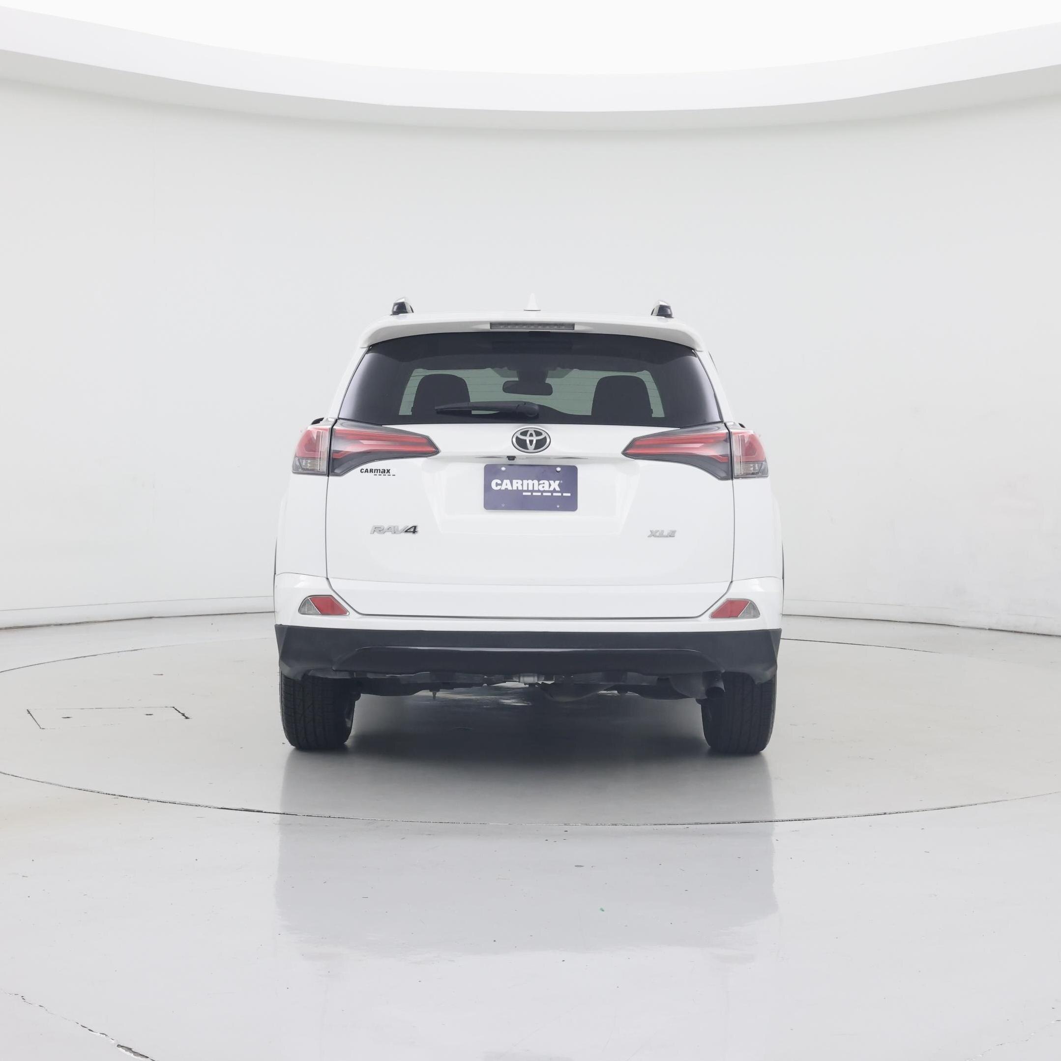 Thumbnail: 2018 Toyota RAV4 - 6